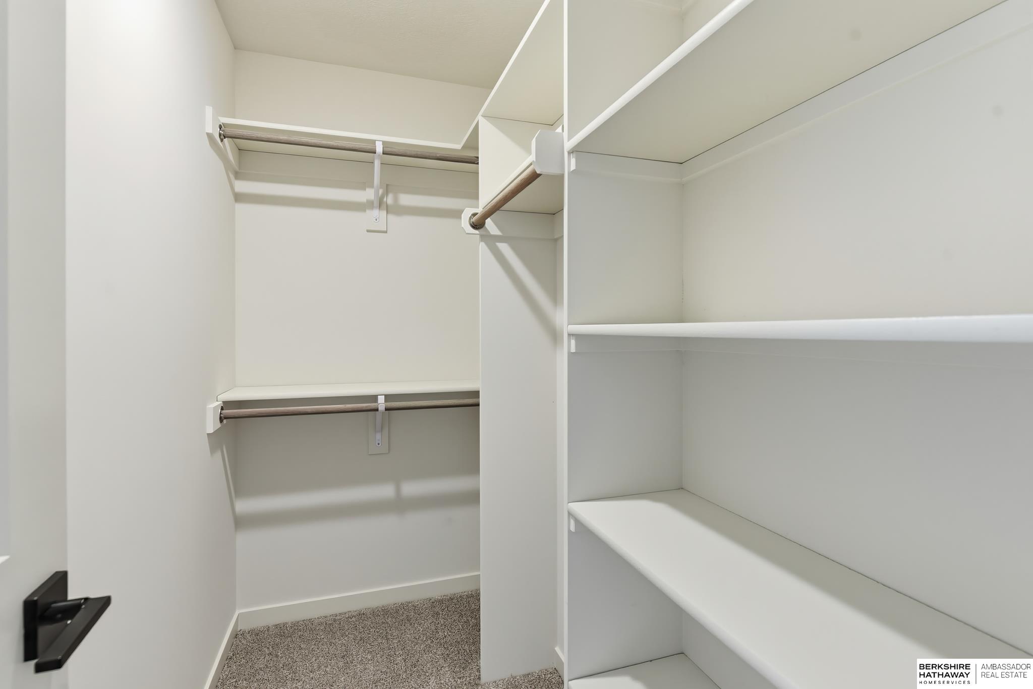 10109 Laramie Street, Papillion, NE, 68046