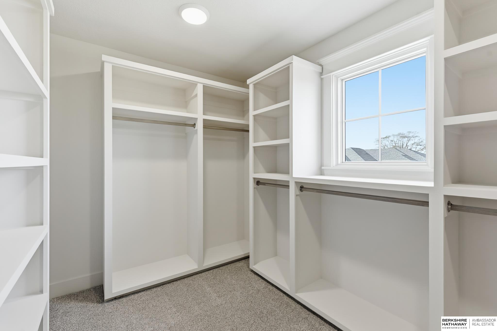 10109 Laramie Street, Papillion, NE, 68046