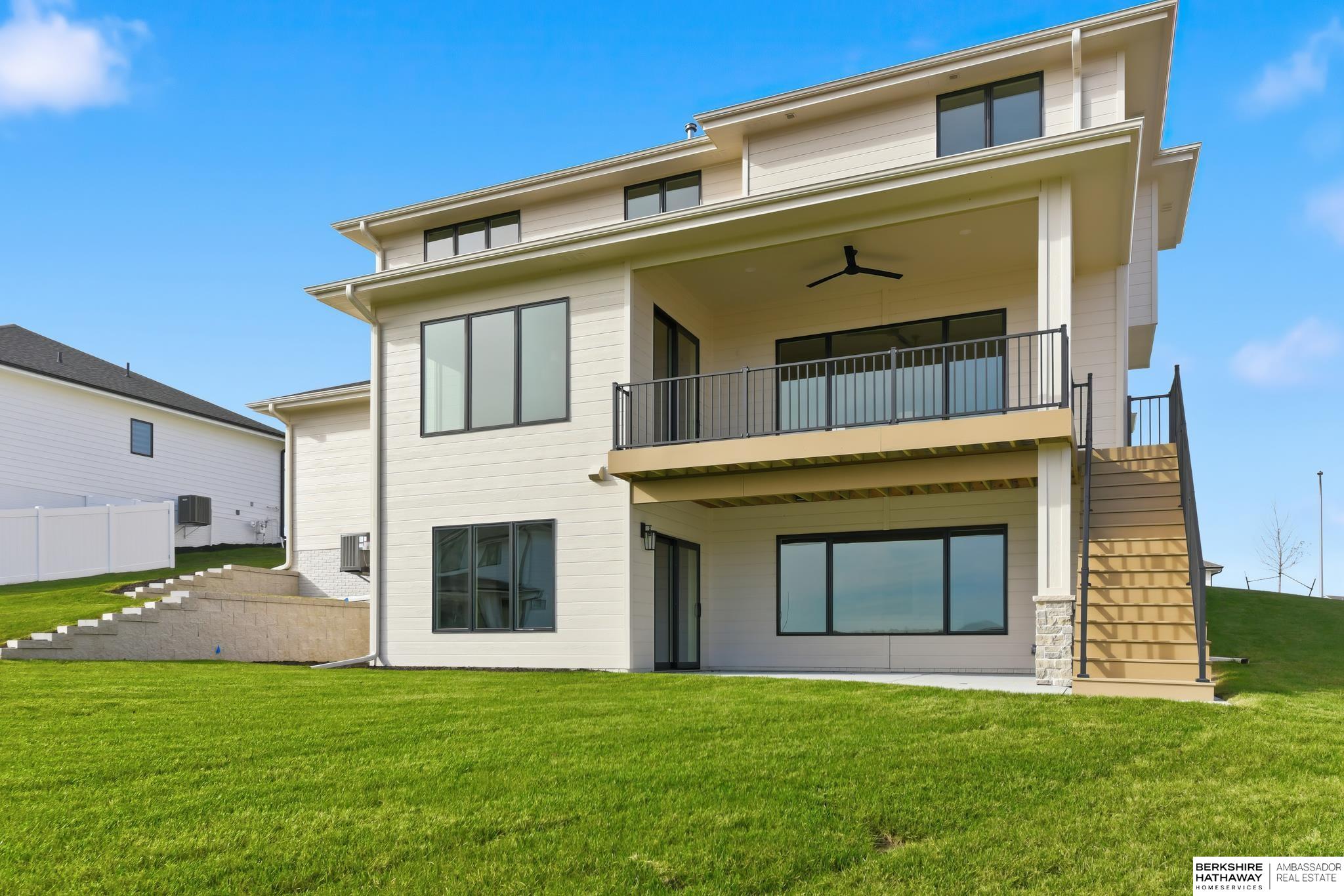 10109 Laramie Street, Papillion, NE, 68046