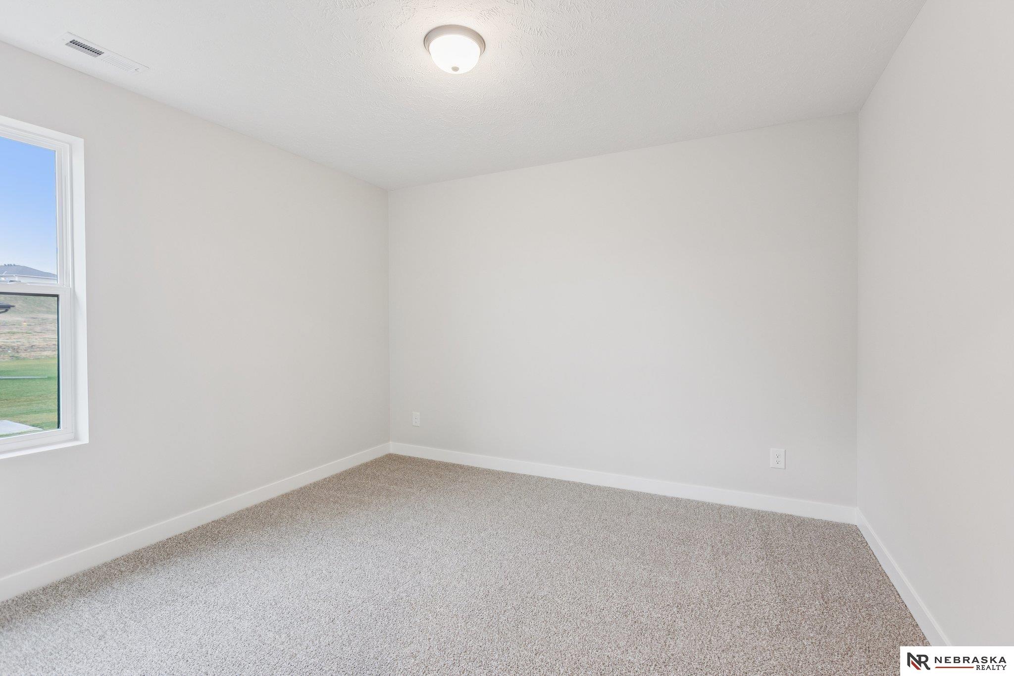 11312 N 161 Avenue, Bennington, NE, 68007