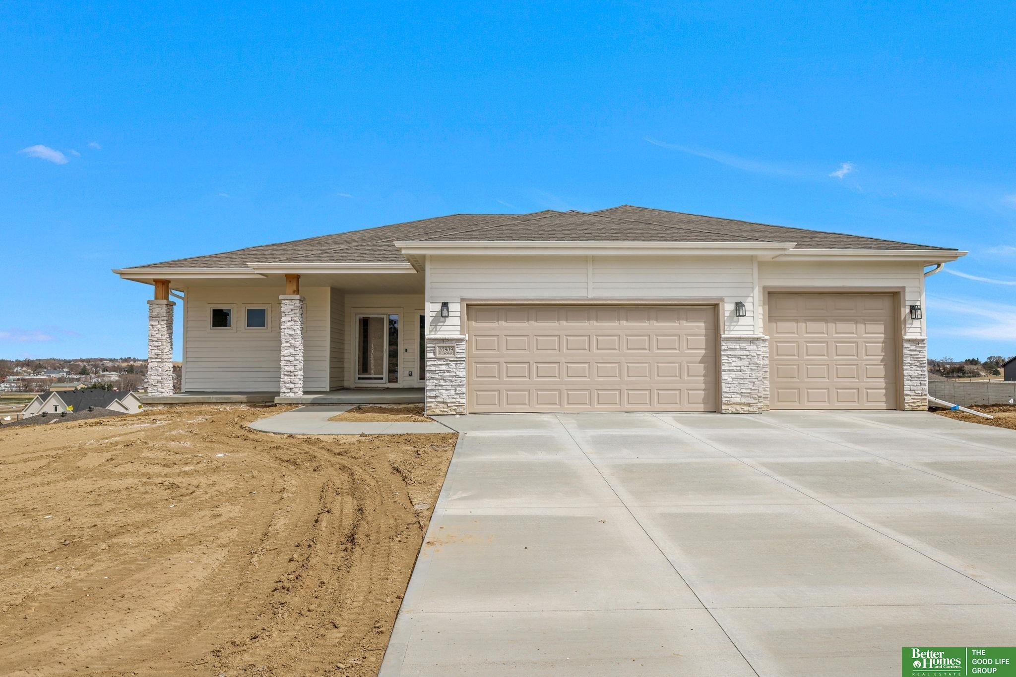 7904 166th Street, Bennington, NE, 68007