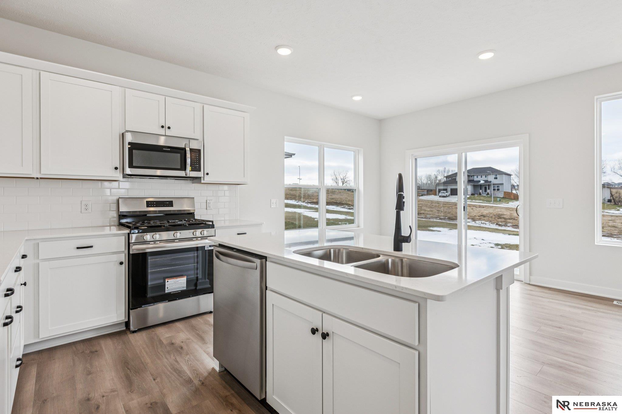 Bennington, NE, 68007