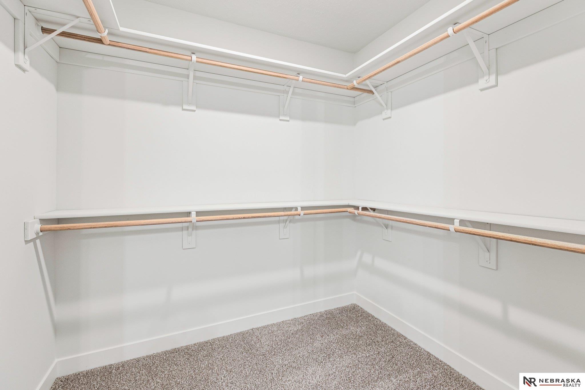 Bennington, NE, 68007