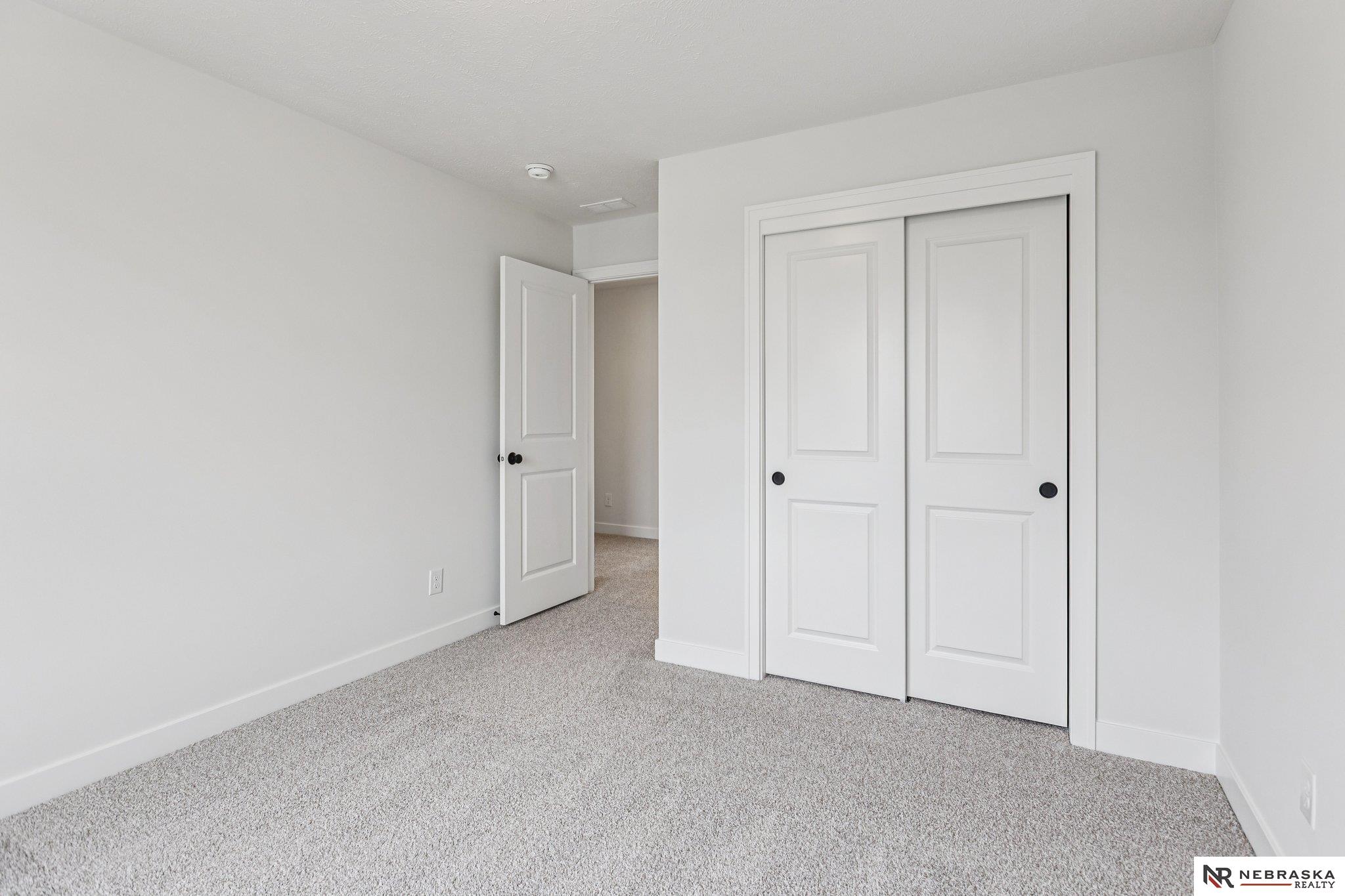 Bennington, NE, 68007