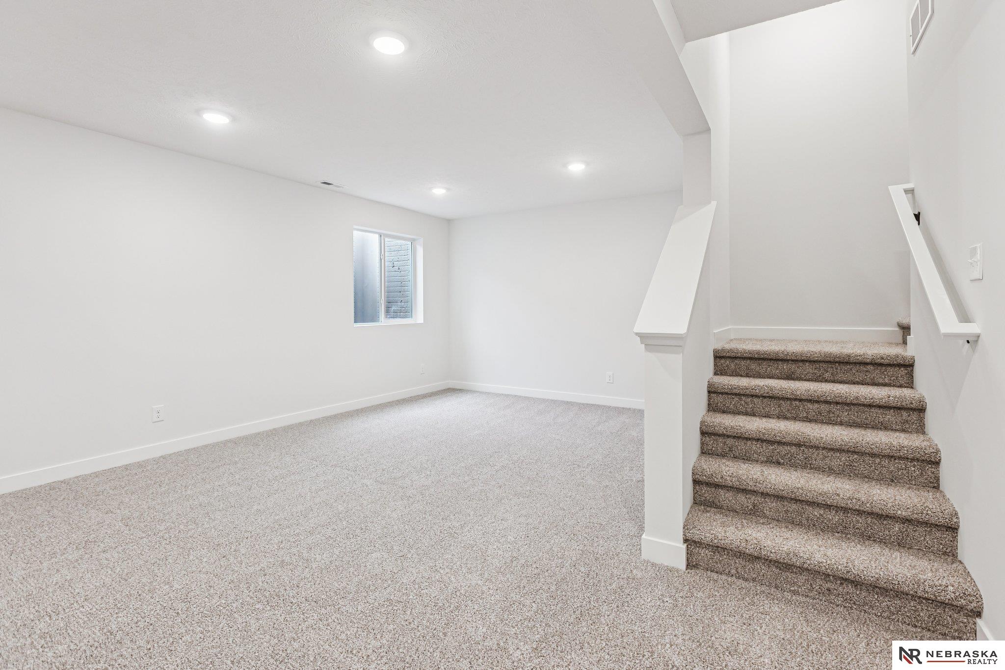 Bennington, NE, 68007