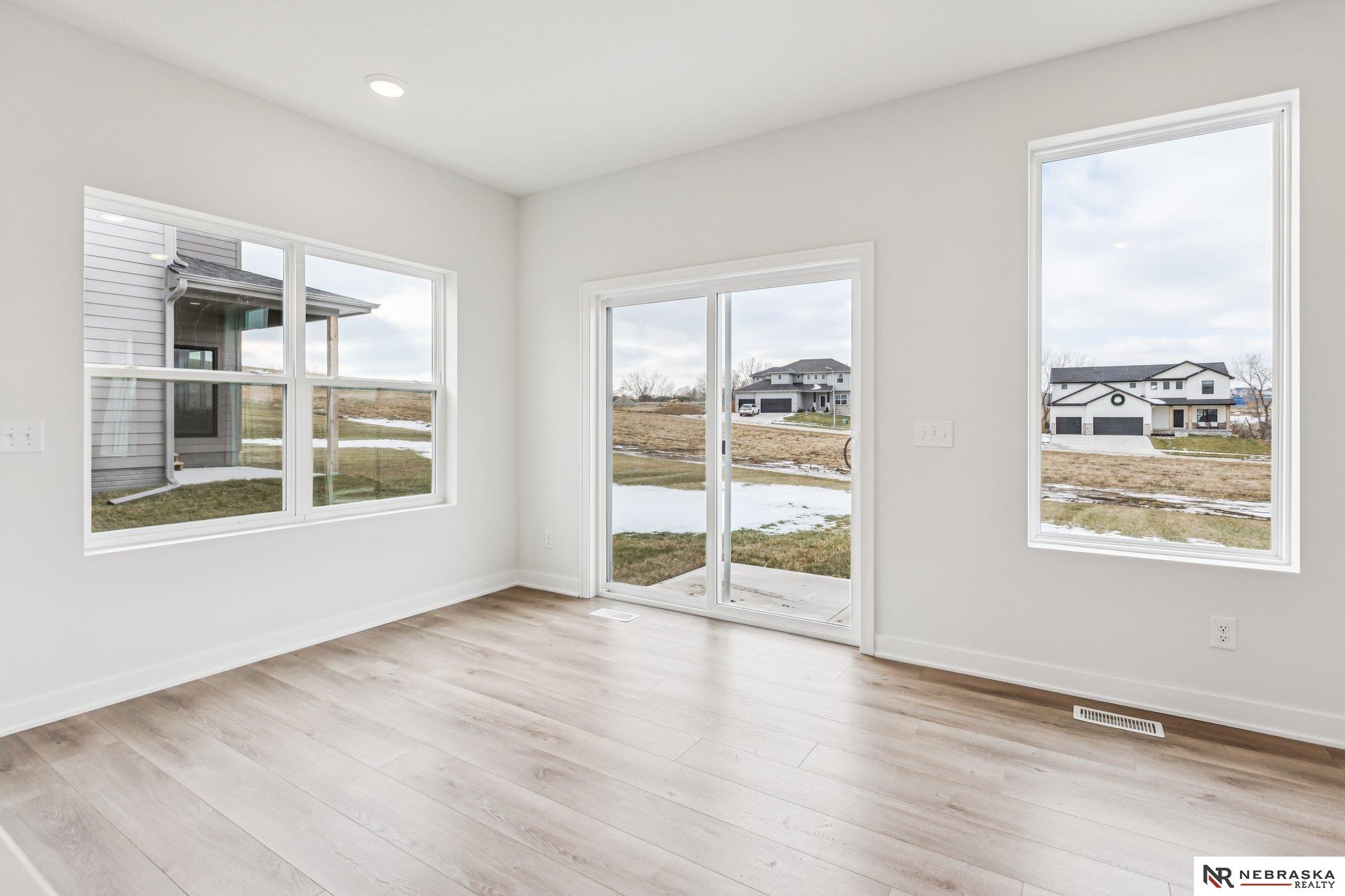 Bennington, NE, 68007