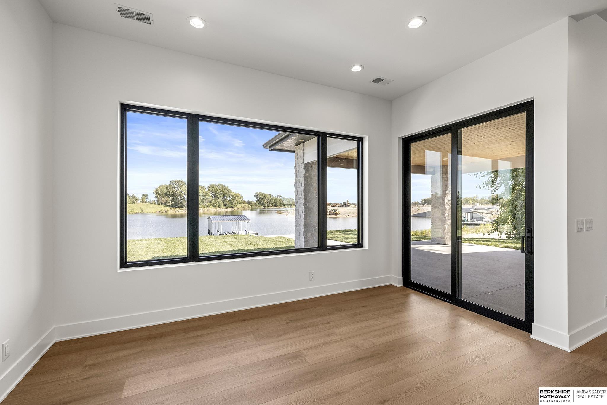2214 S Riverwood Drive, Fremont, NE 68025 — MLS #22527613 — photo 18 of 73