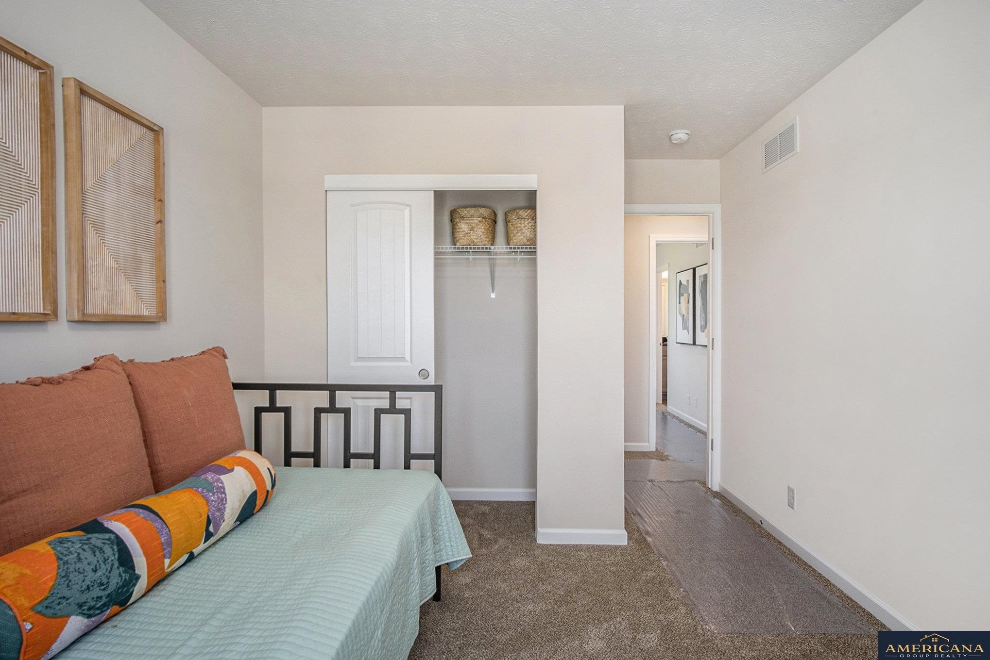 8218 175 Street, Bennington, NE, 68007