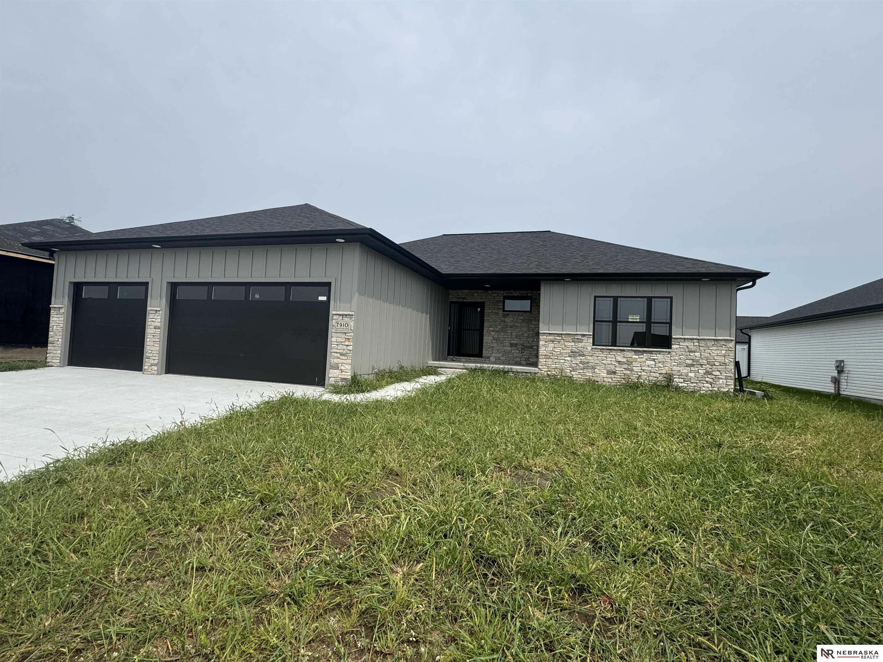 7910 Augustine Avenue, Lincoln