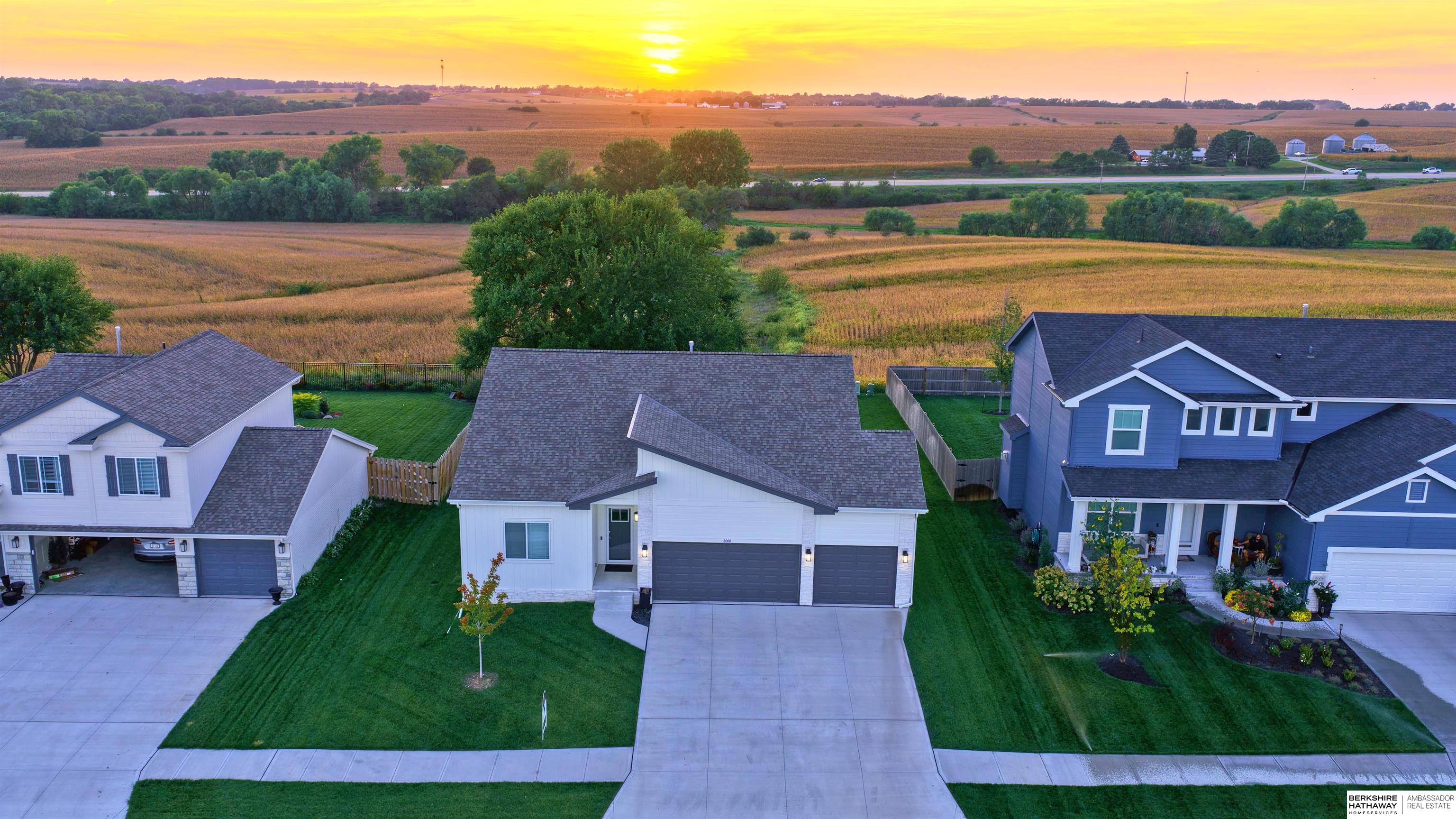 20882 Camelback Avenue, Gretna, NE, 68028