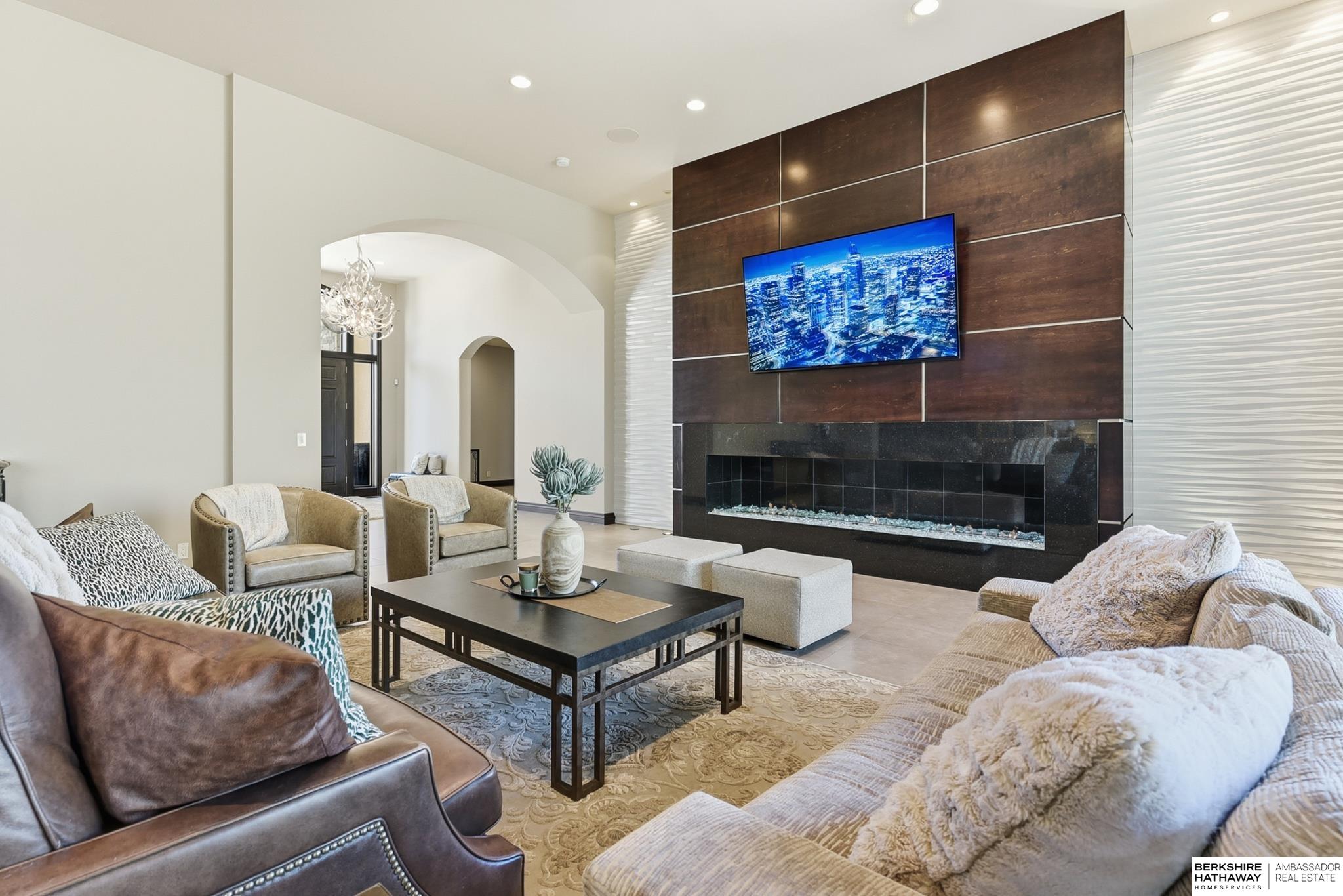 17445 Valley Drive, Omaha, NE 68130 — MLS #22530926 — photo 13 of 77
