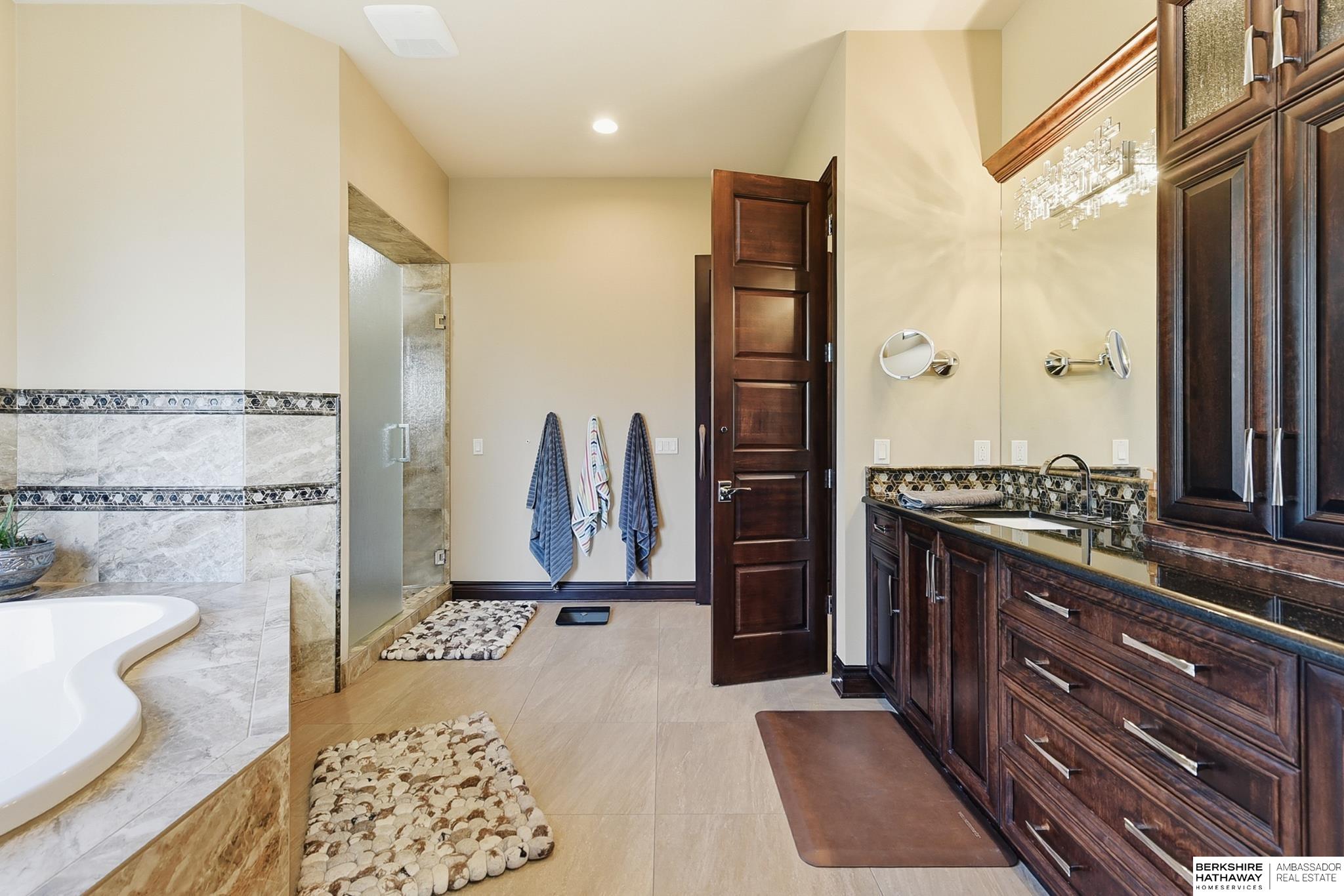 17445 Valley Drive, Omaha, NE 68130 — MLS #22530926 — photo 31 of 77