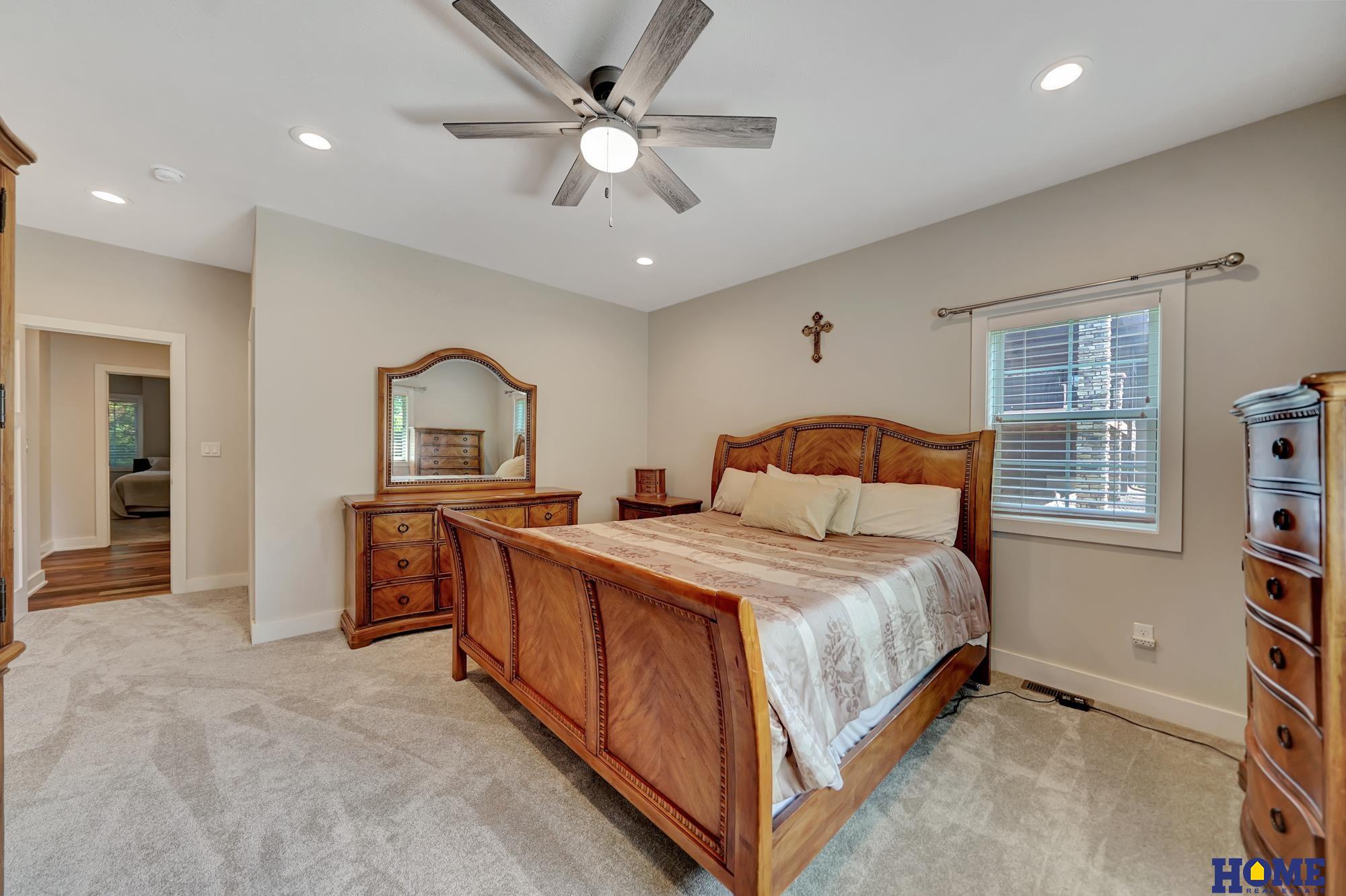 6521 S 21st Street, Lincoln, NE 68512 — MLS #22531123 — photo 13 of 59