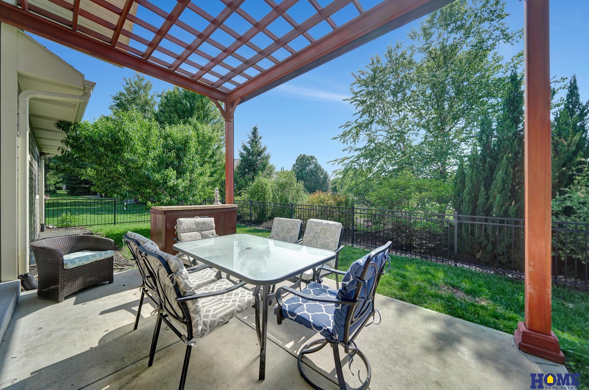 6521 S 21st Street, Lincoln, NE 68512 — MLS #22531123 — photo 15 of 59