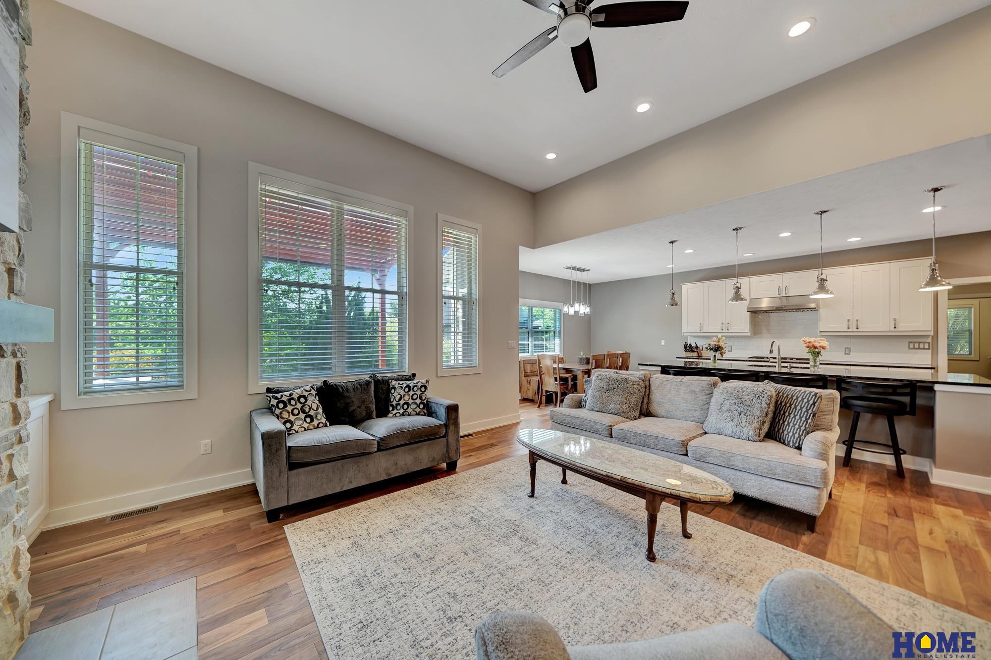 6521 S 21st Street, Lincoln, NE 68512 — MLS #22531123 — photo 4 of 59