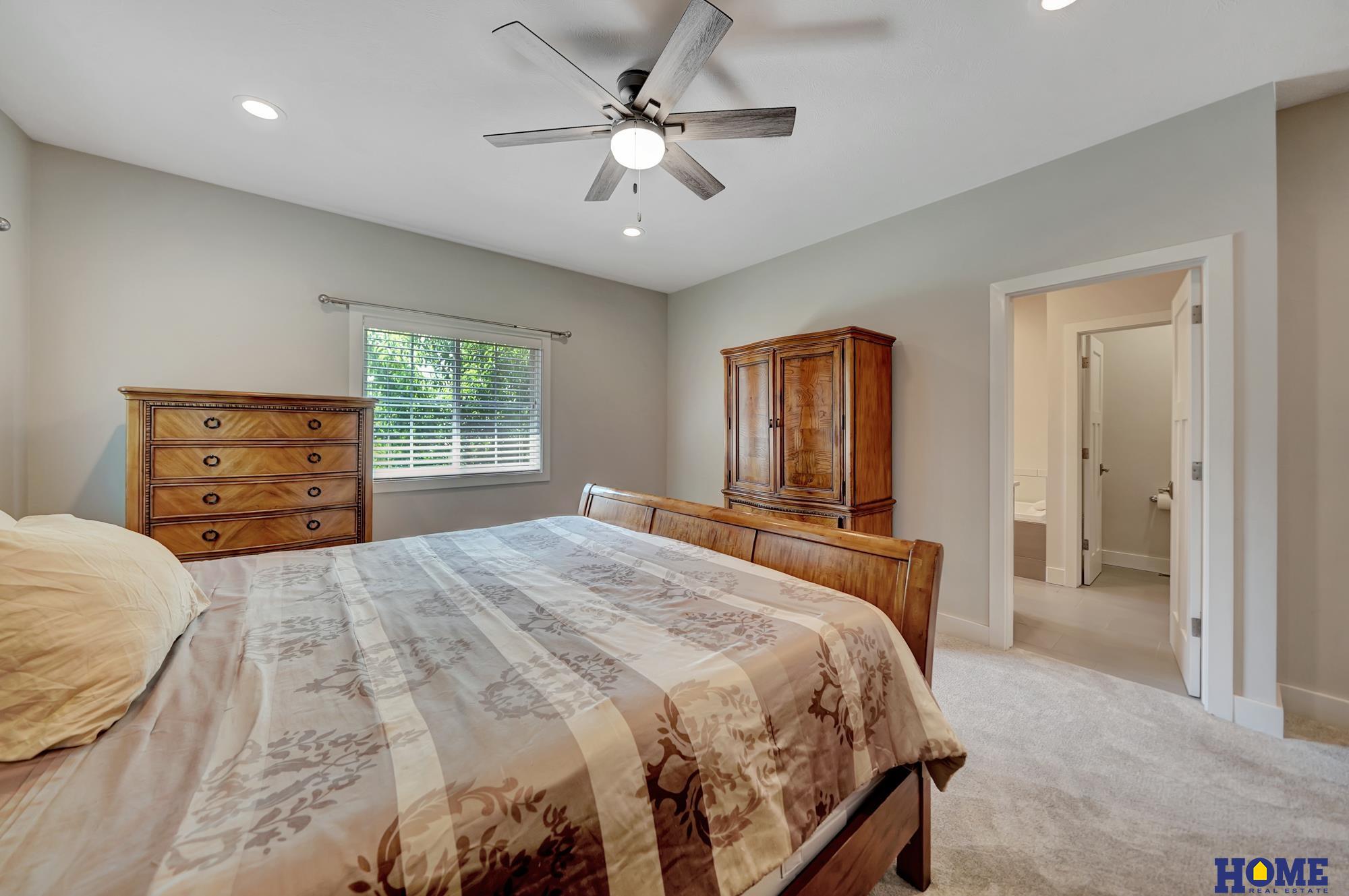 6521 S 21st Street, Lincoln, NE 68512 — MLS #22531123 — photo 38 of 59