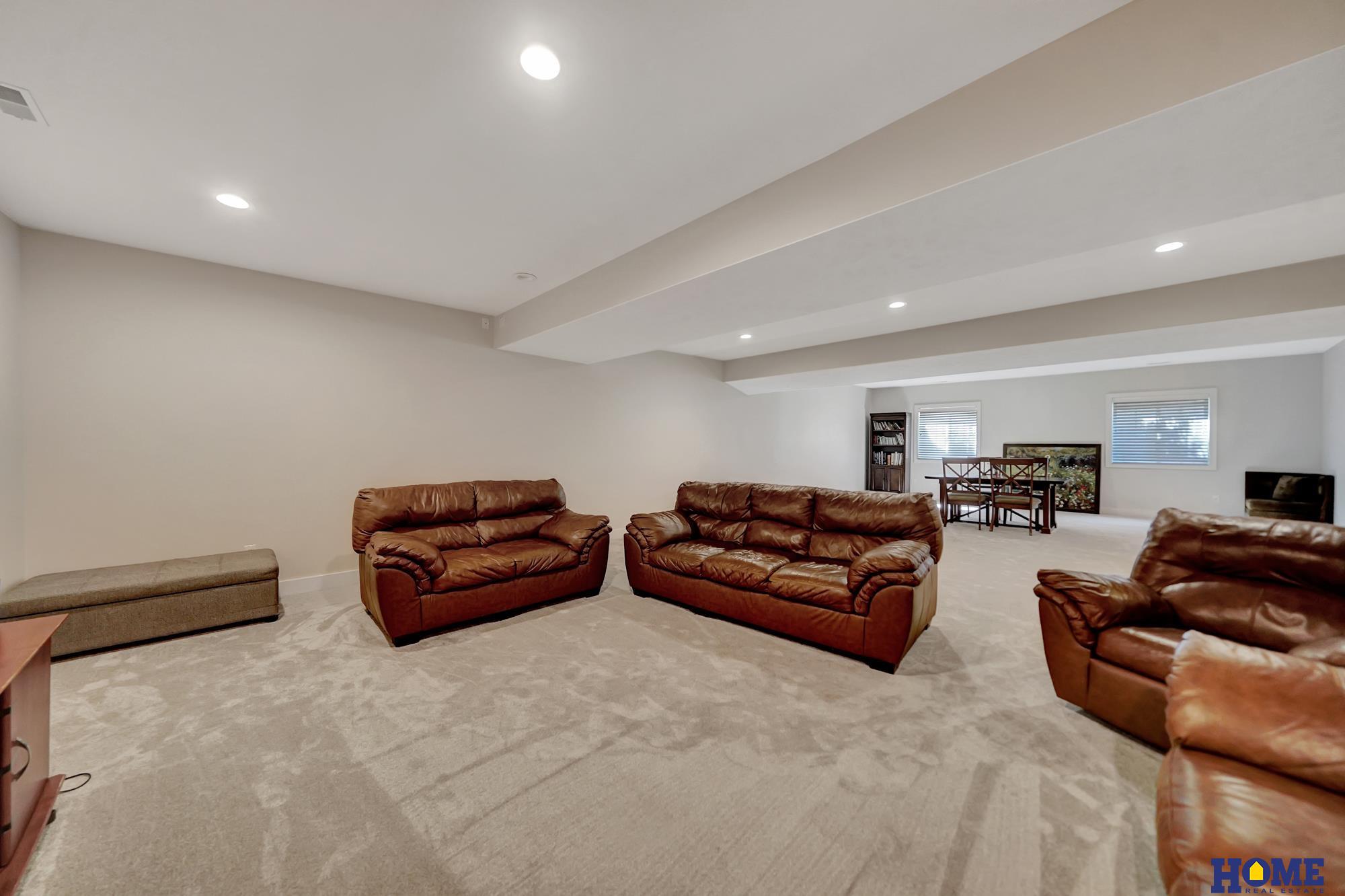 6521 S 21st Street, Lincoln, NE 68512 — MLS #22531123 — photo 46 of 59