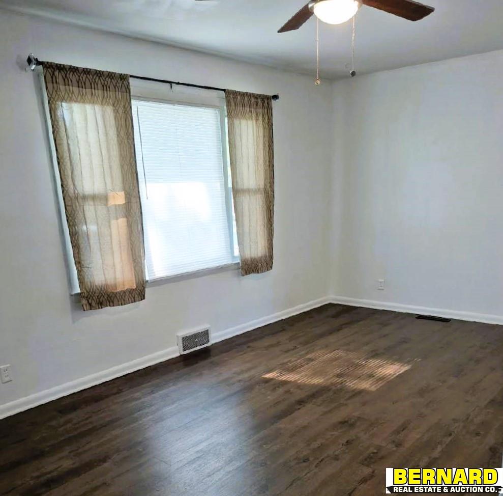 1411 O Street, Auburn, NE 68305 — MLS #22532503 — photo 3 of 10