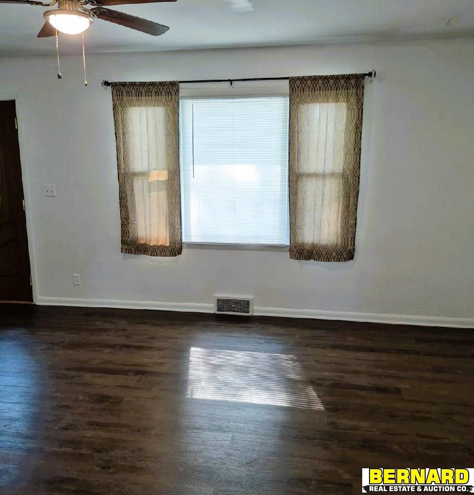 1411 O Street, Auburn, NE 68305 — MLS #22532503 — photo 4 of 10