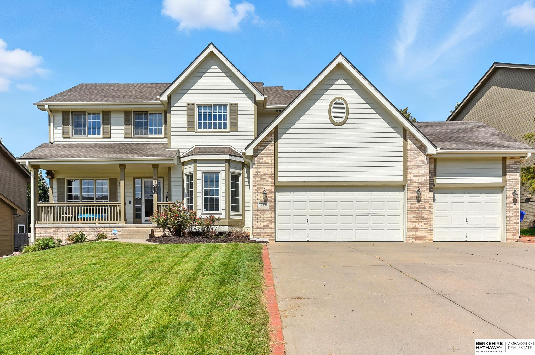 19330 H Street, Omaha, NE, 68135