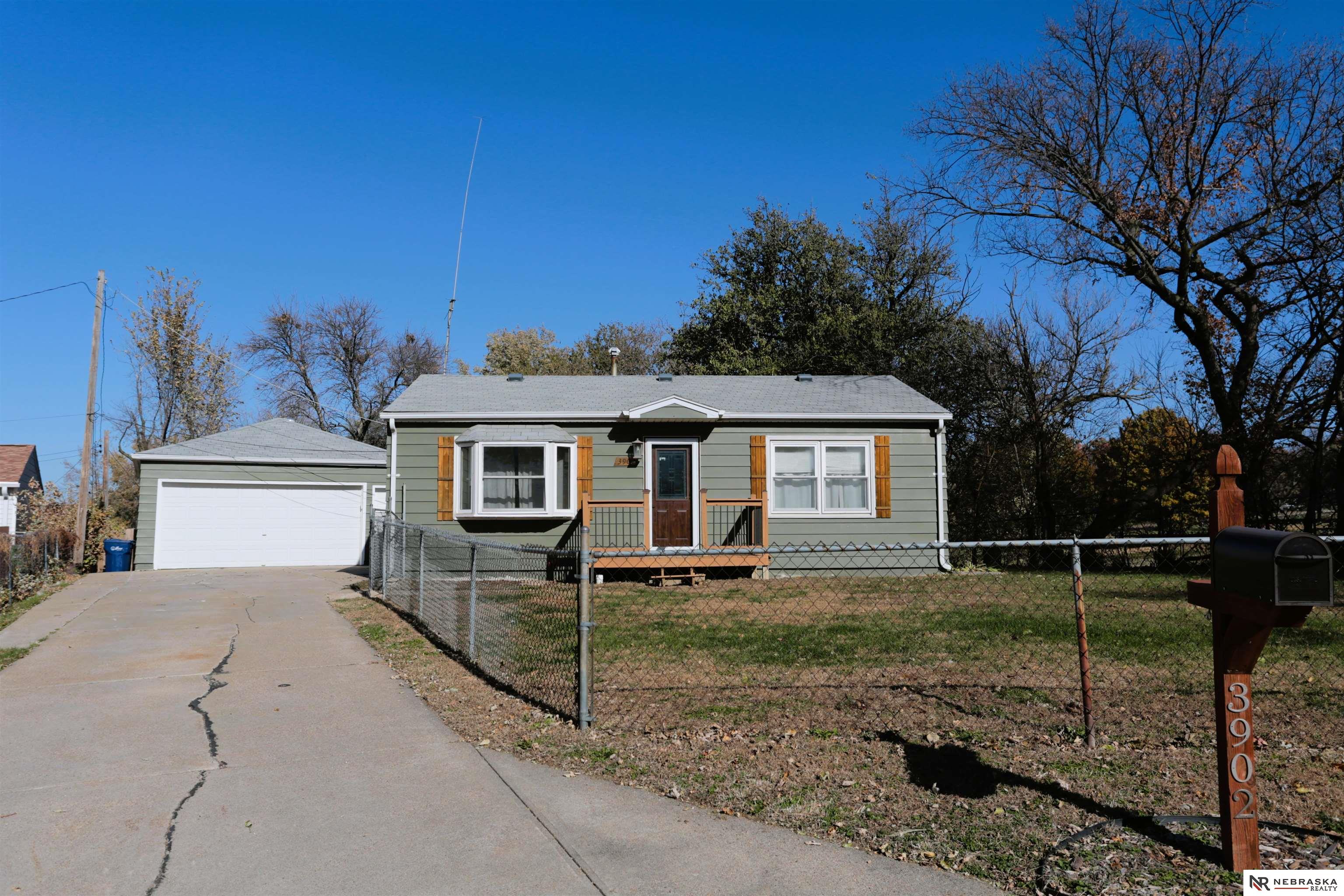 3902 Overlook Circle, Bellevue