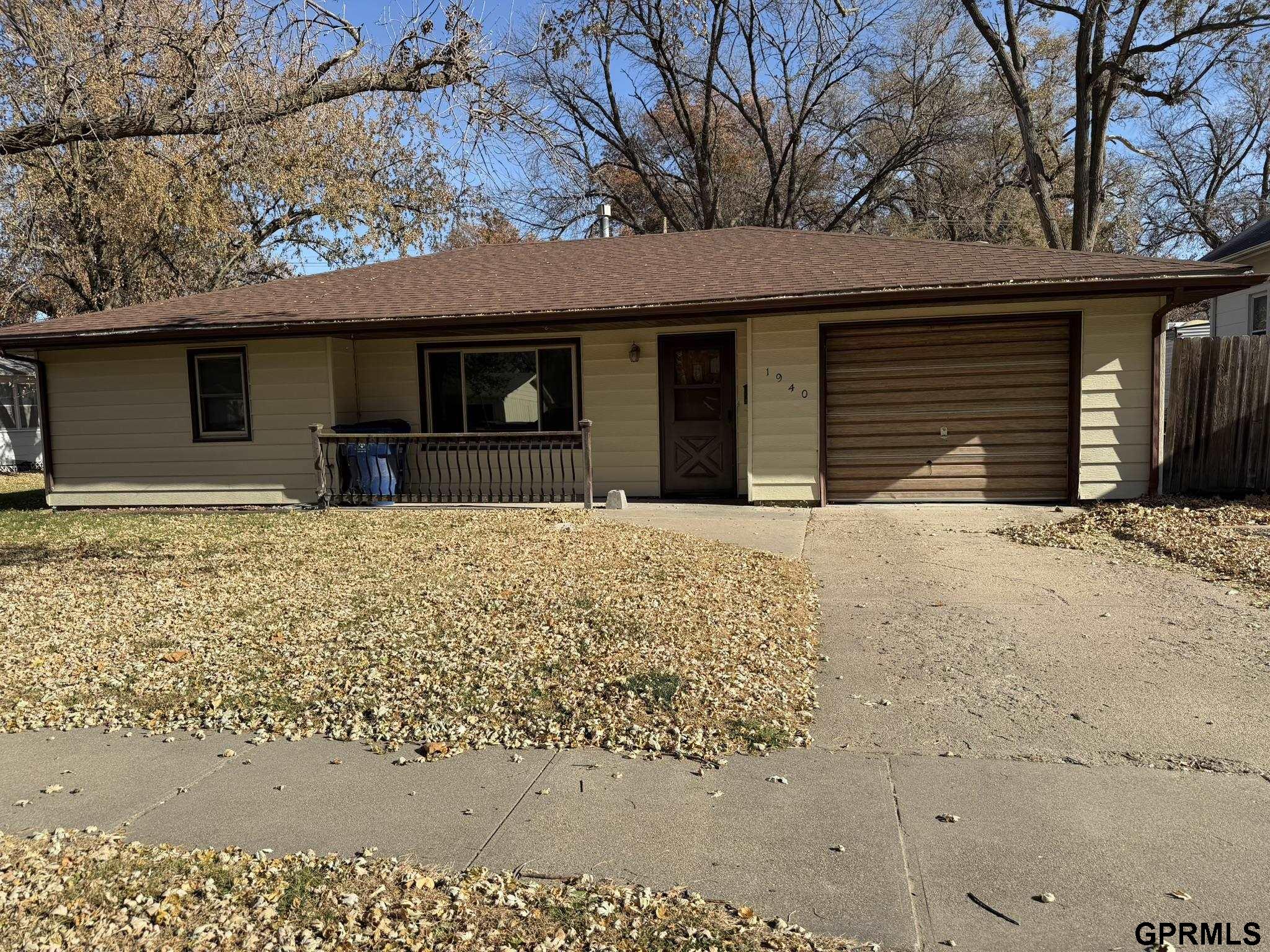 210 E 24th Street, Crete, NE, 68333