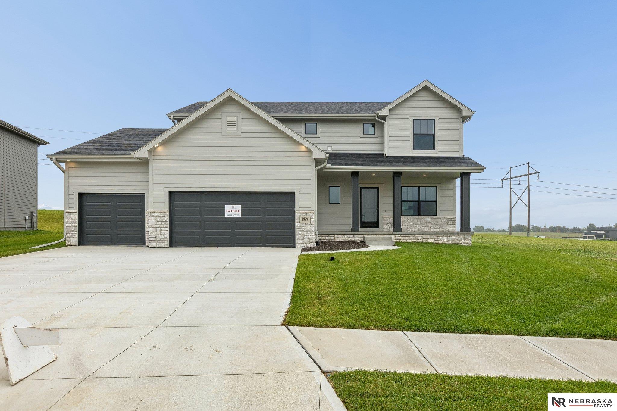 8606 Legacy Street, Papillion, Nebraska image 1