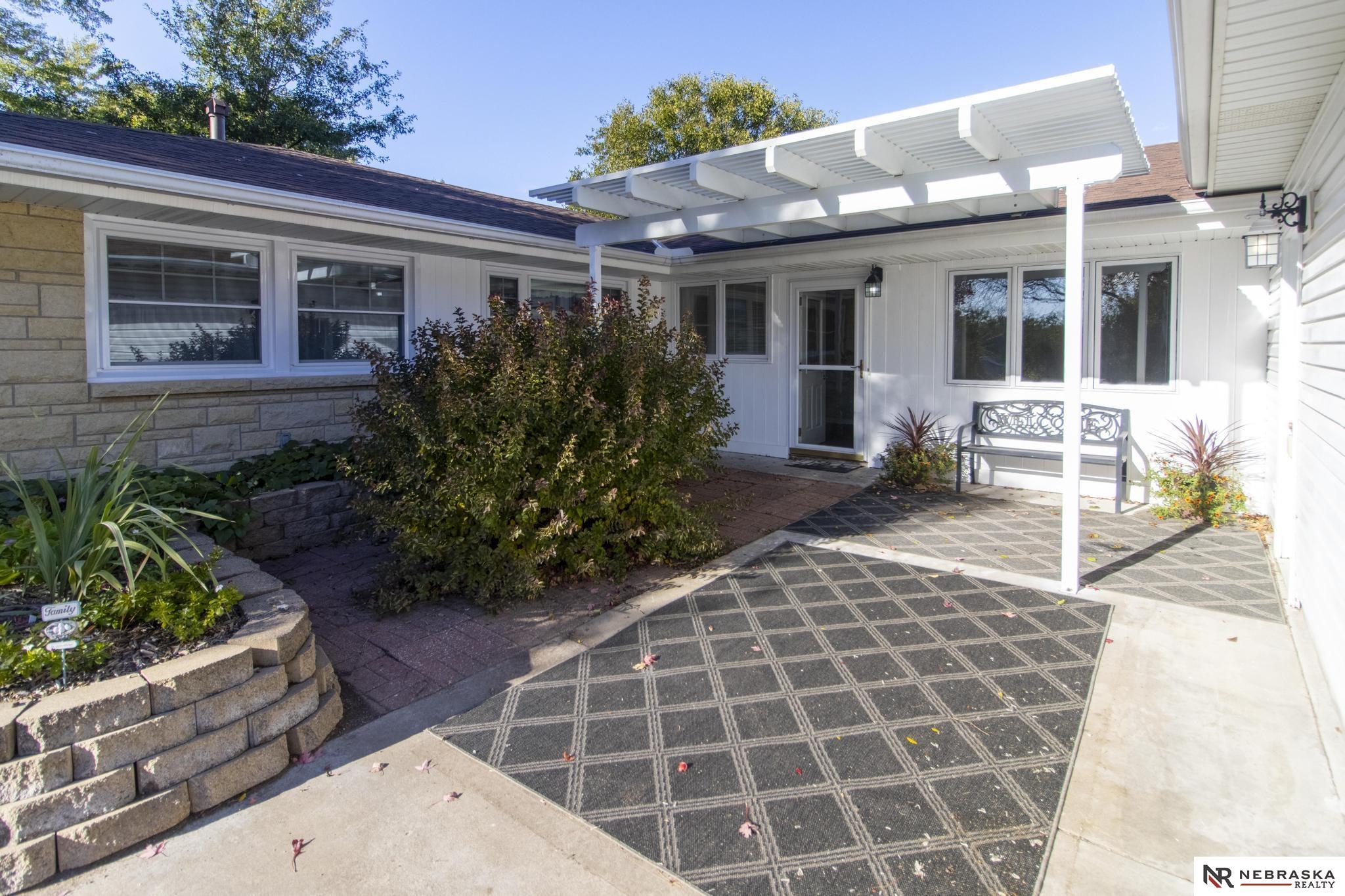 8120 Cobblestone Circle, Lincoln