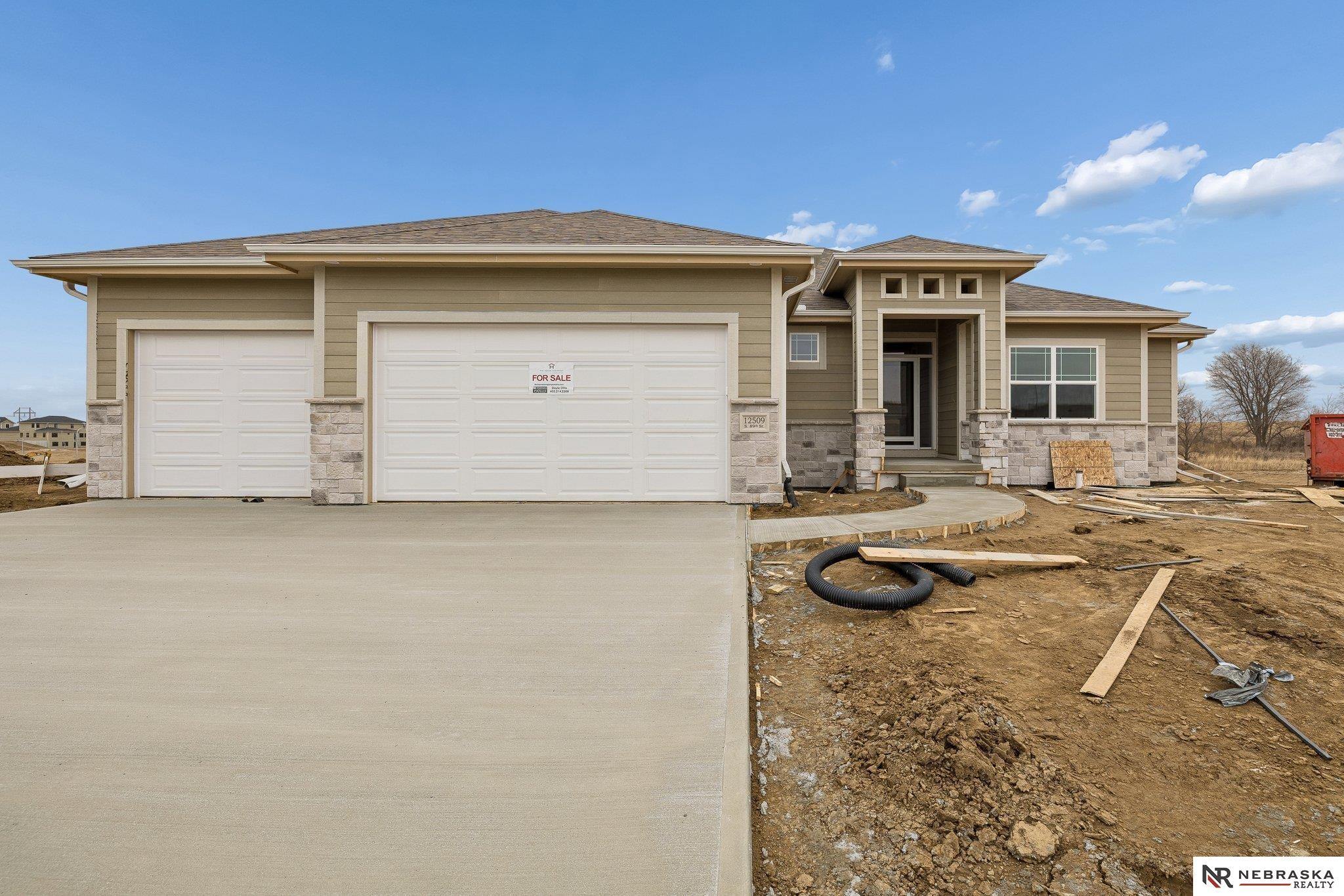2737 Shadowbrook Drive, Lincoln, NE, 68516