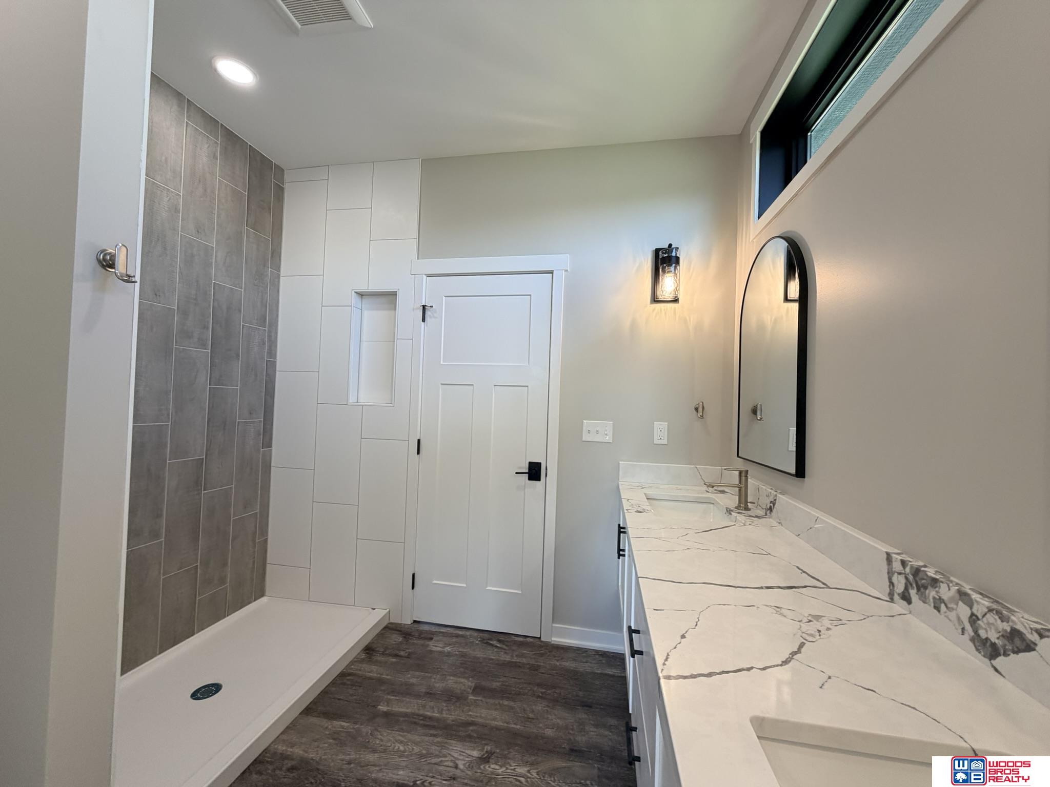 6674 Shadow Ridge Place, Columbus, NE, 68601