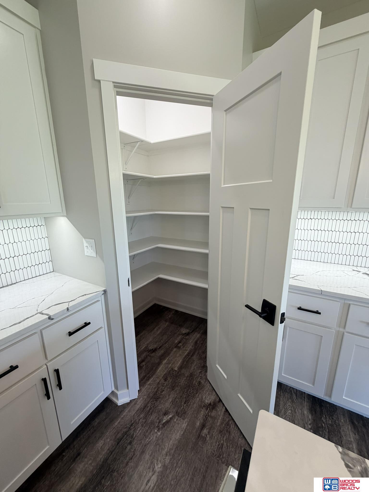 6674 Shadow Ridge Place, Columbus, NE, 68601