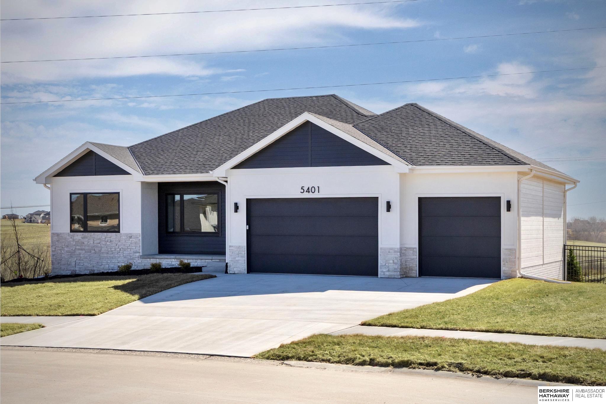 1405 S 208th Street, Elkhorn, NE, 68022