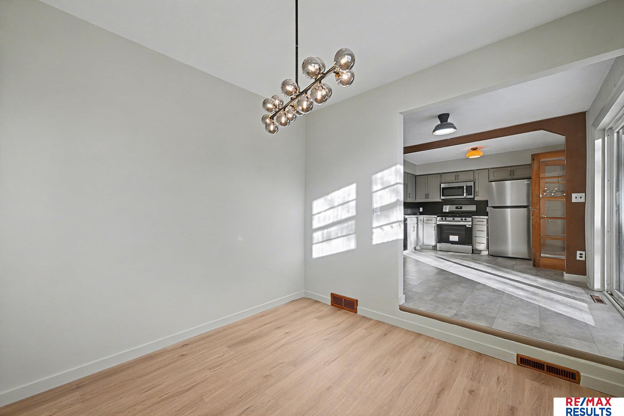 8339 Izard Street, Omaha, NE, 68114