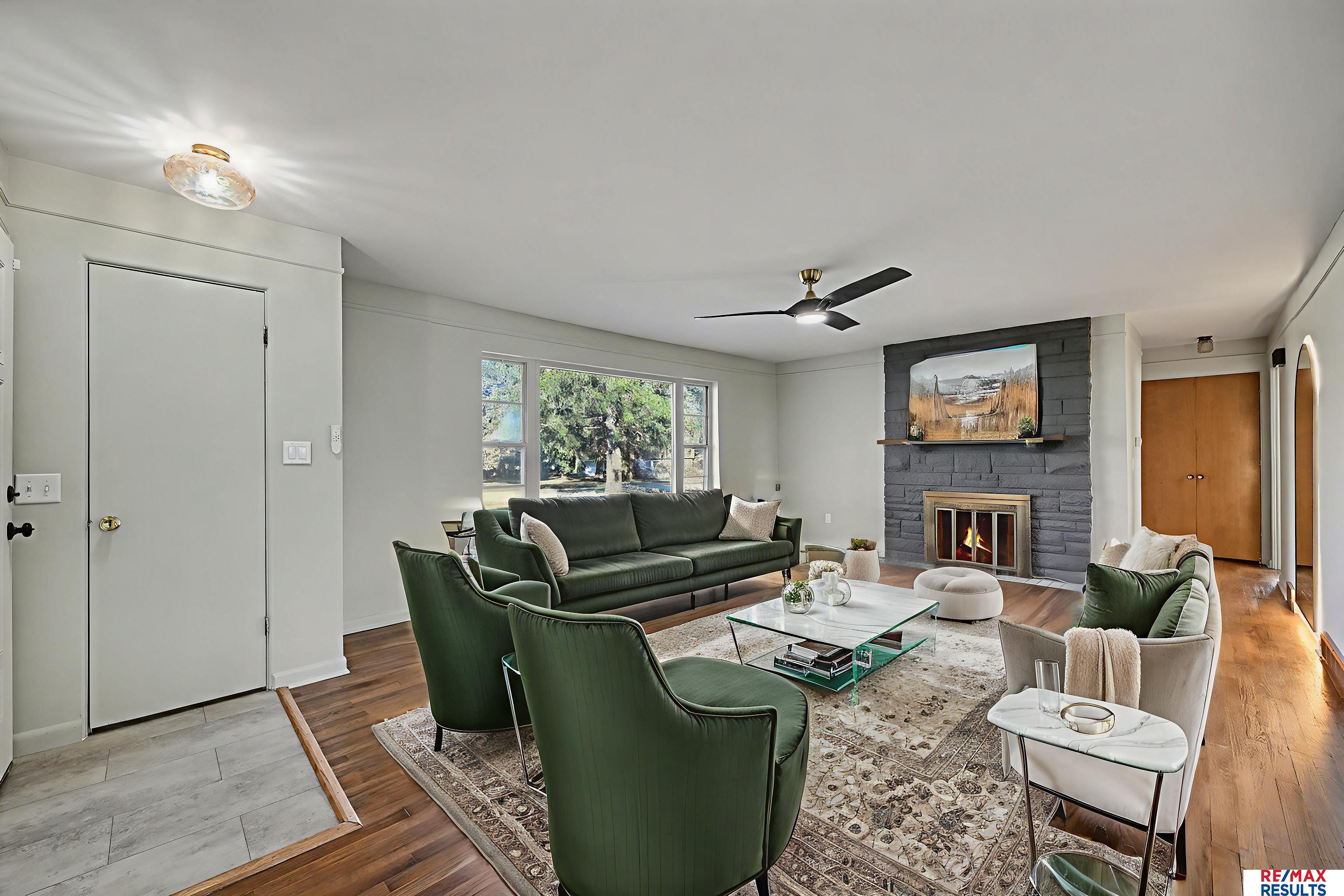 8339 Izard Street, Omaha, NE, 68114