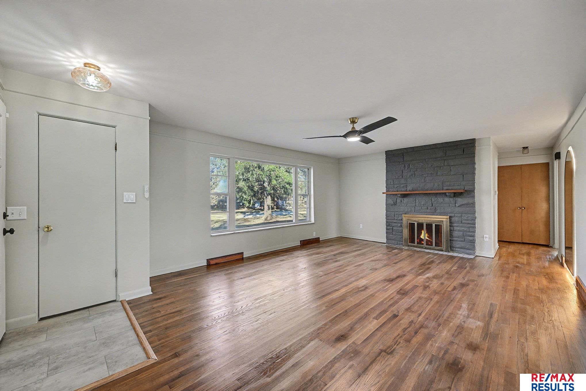 8339 Izard Street, Omaha, NE, 68114