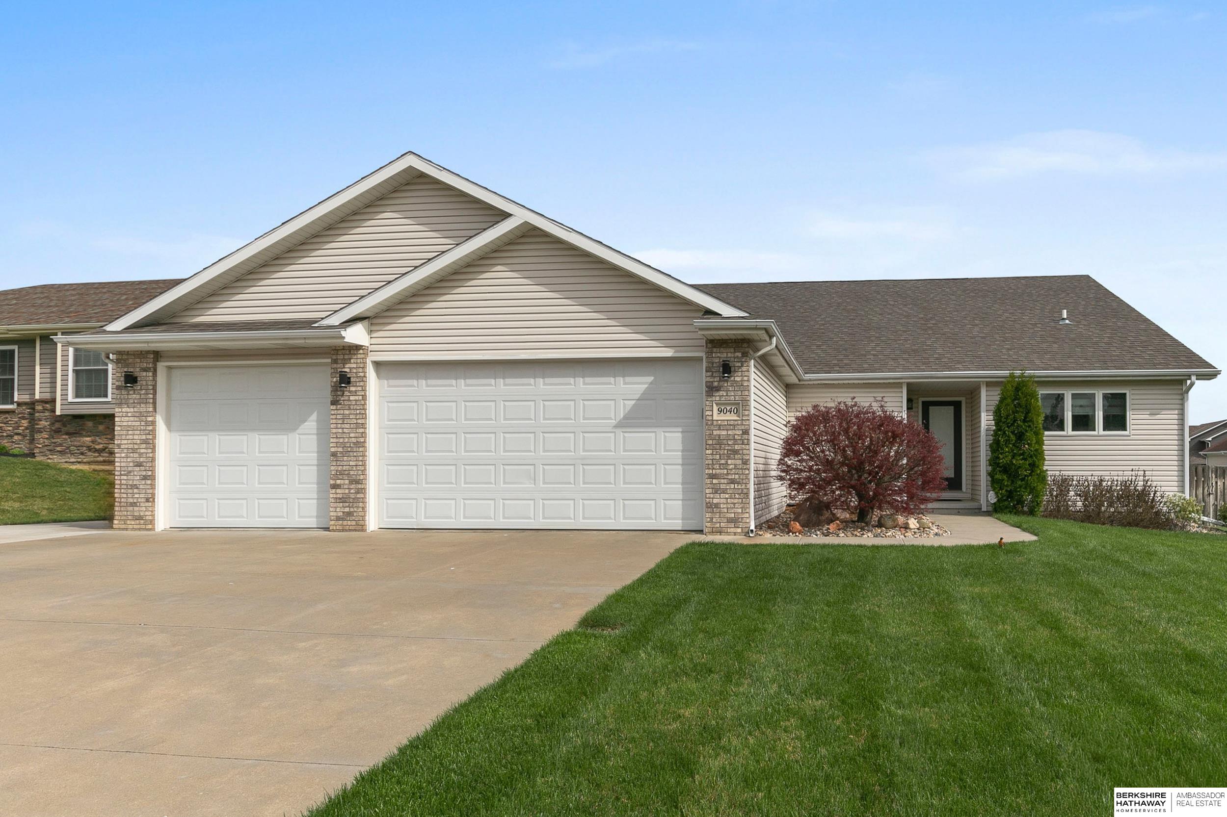 9040 Berg Drive, Lincoln, NE, 68505