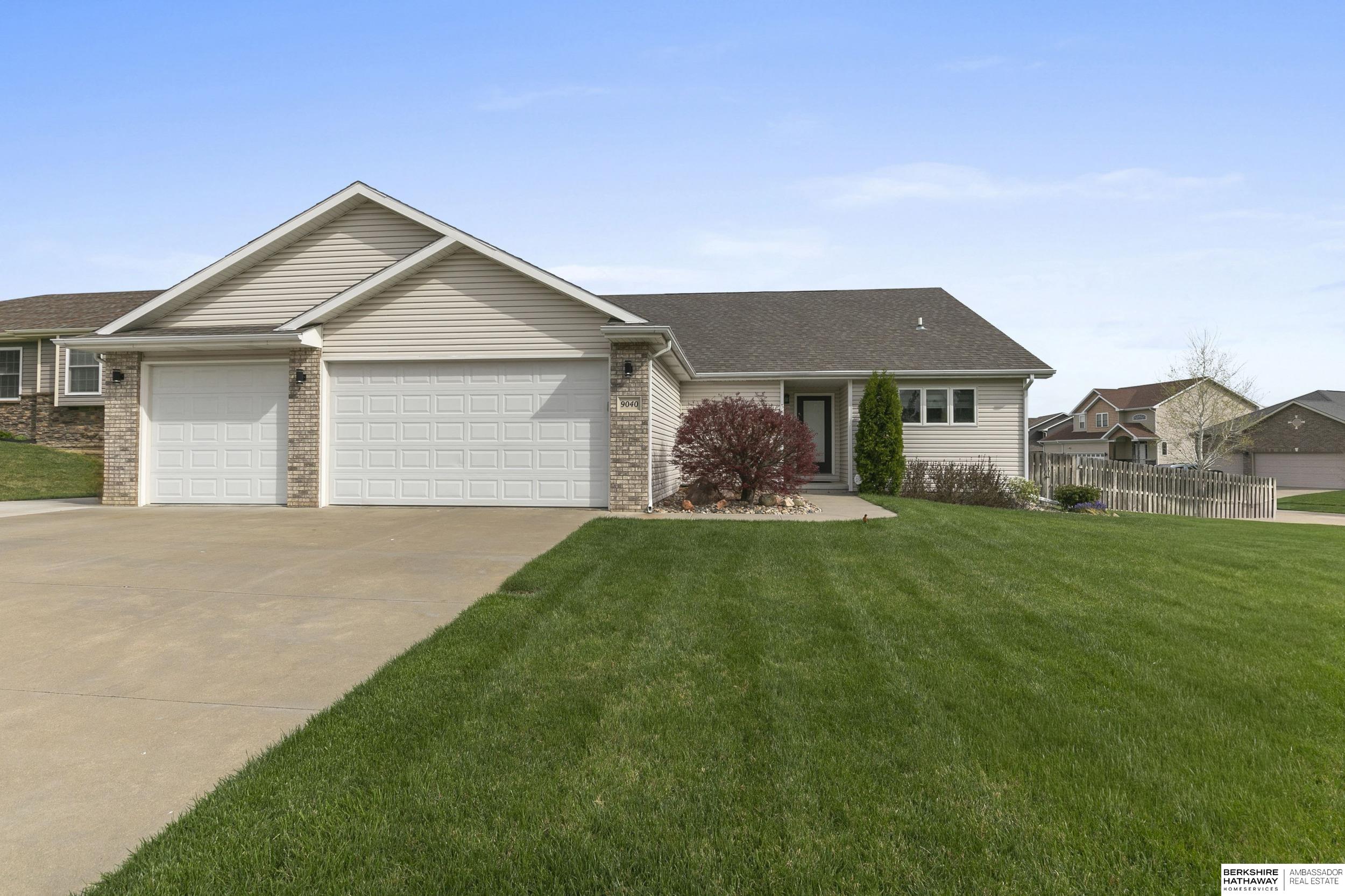 9040 Berg Drive, Lincoln, NE, 68505