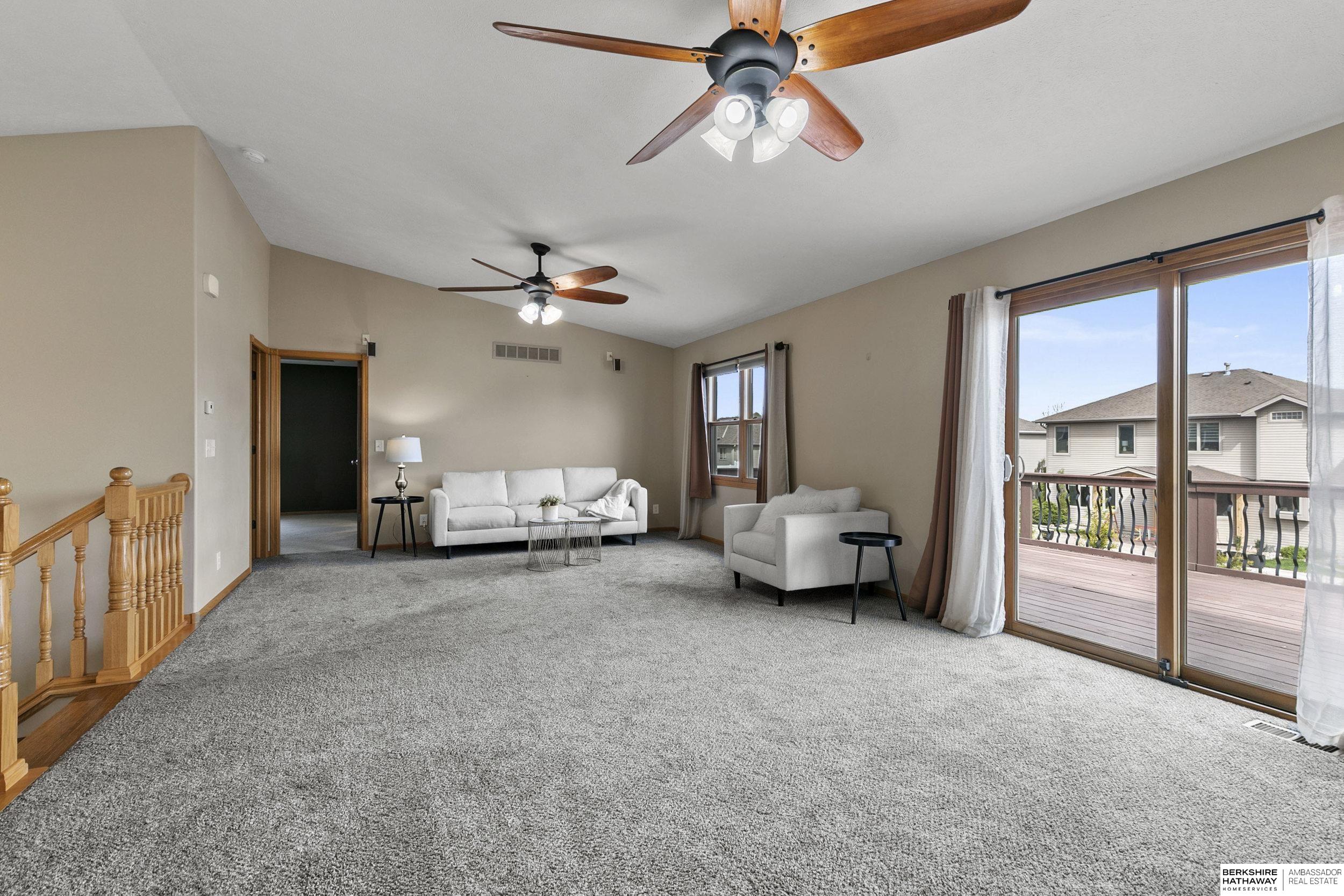 9040 Berg Drive, Lincoln, NE, 68505