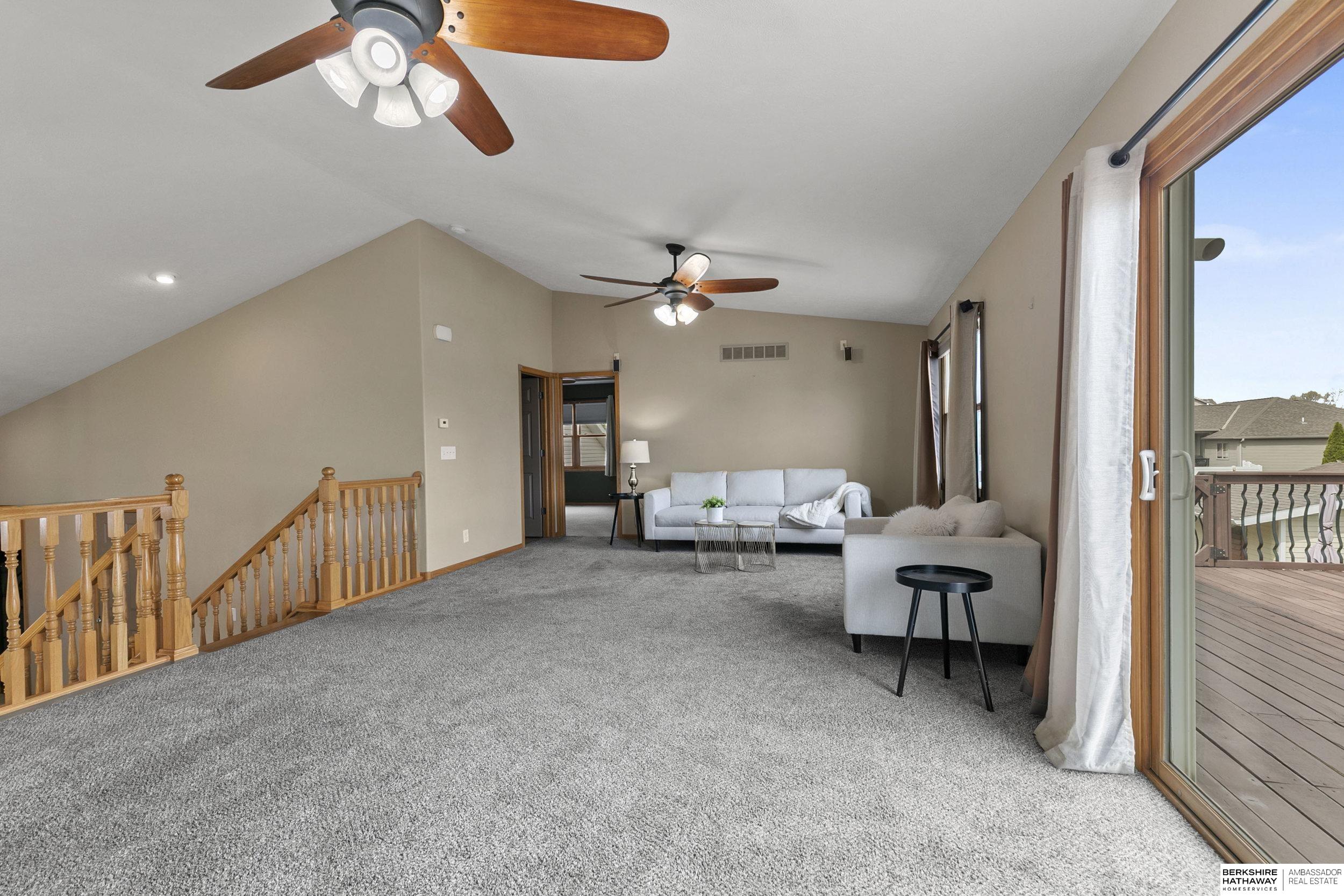 9040 Berg Drive, Lincoln, NE, 68505