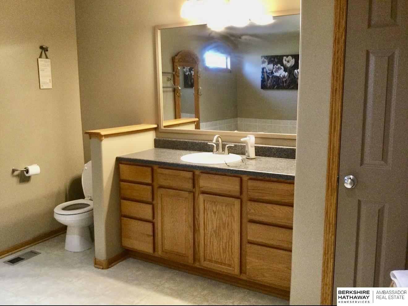 9040 Berg Drive, Lincoln, NE, 68505