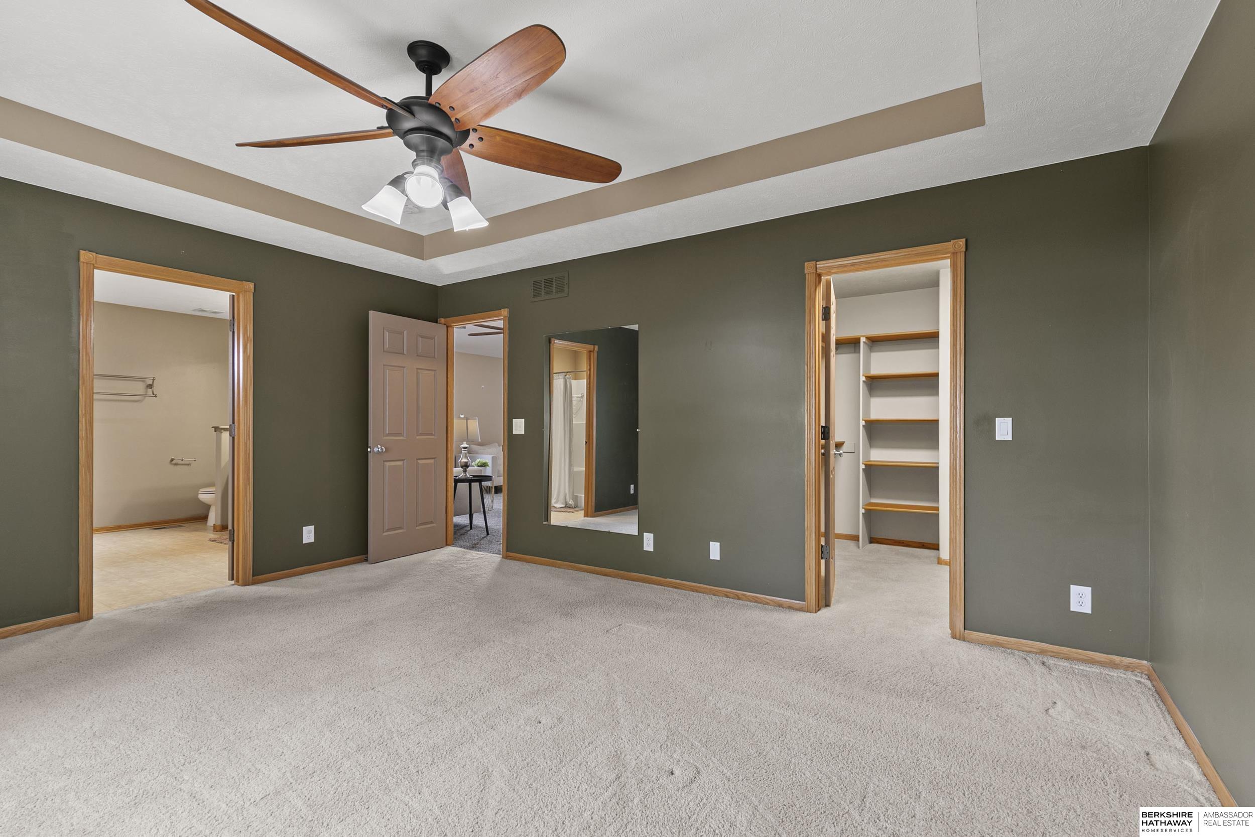 9040 Berg Drive, Lincoln, NE, 68505