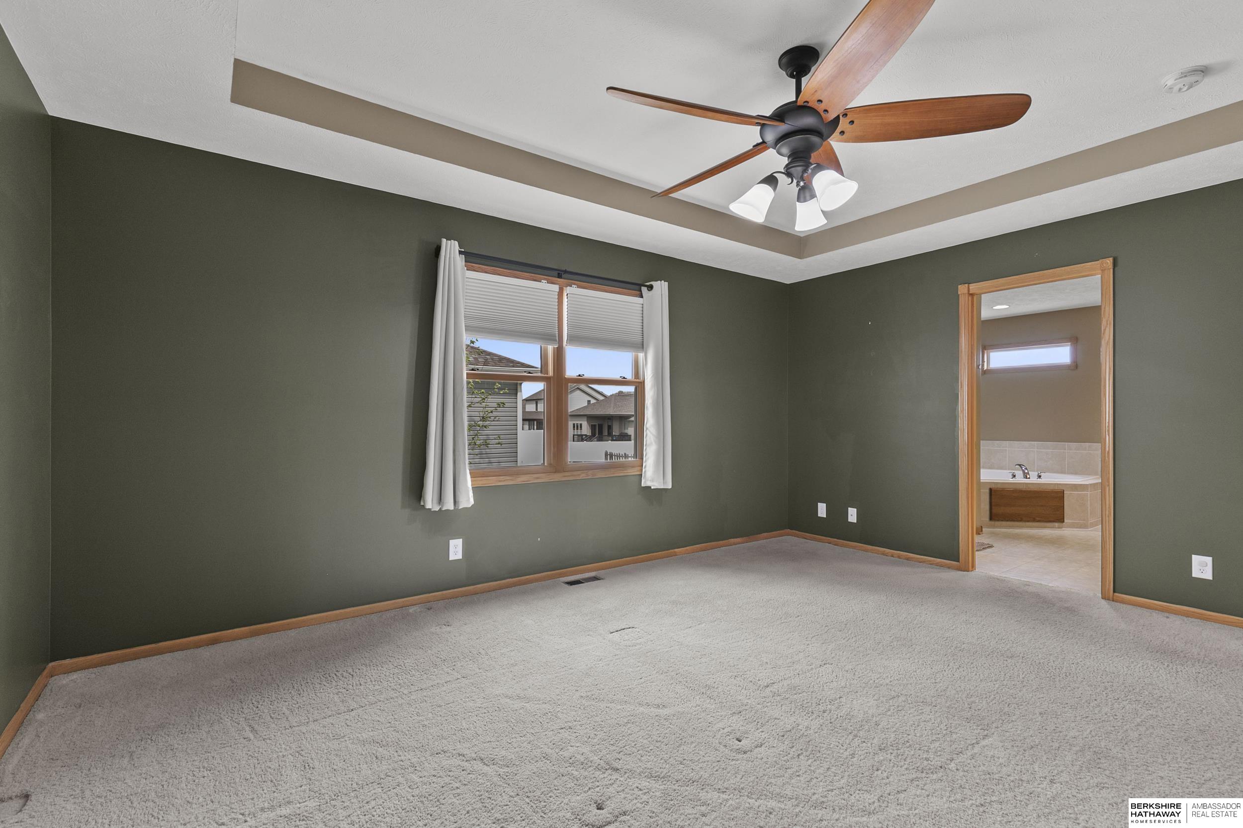 9040 Berg Drive, Lincoln, NE, 68505