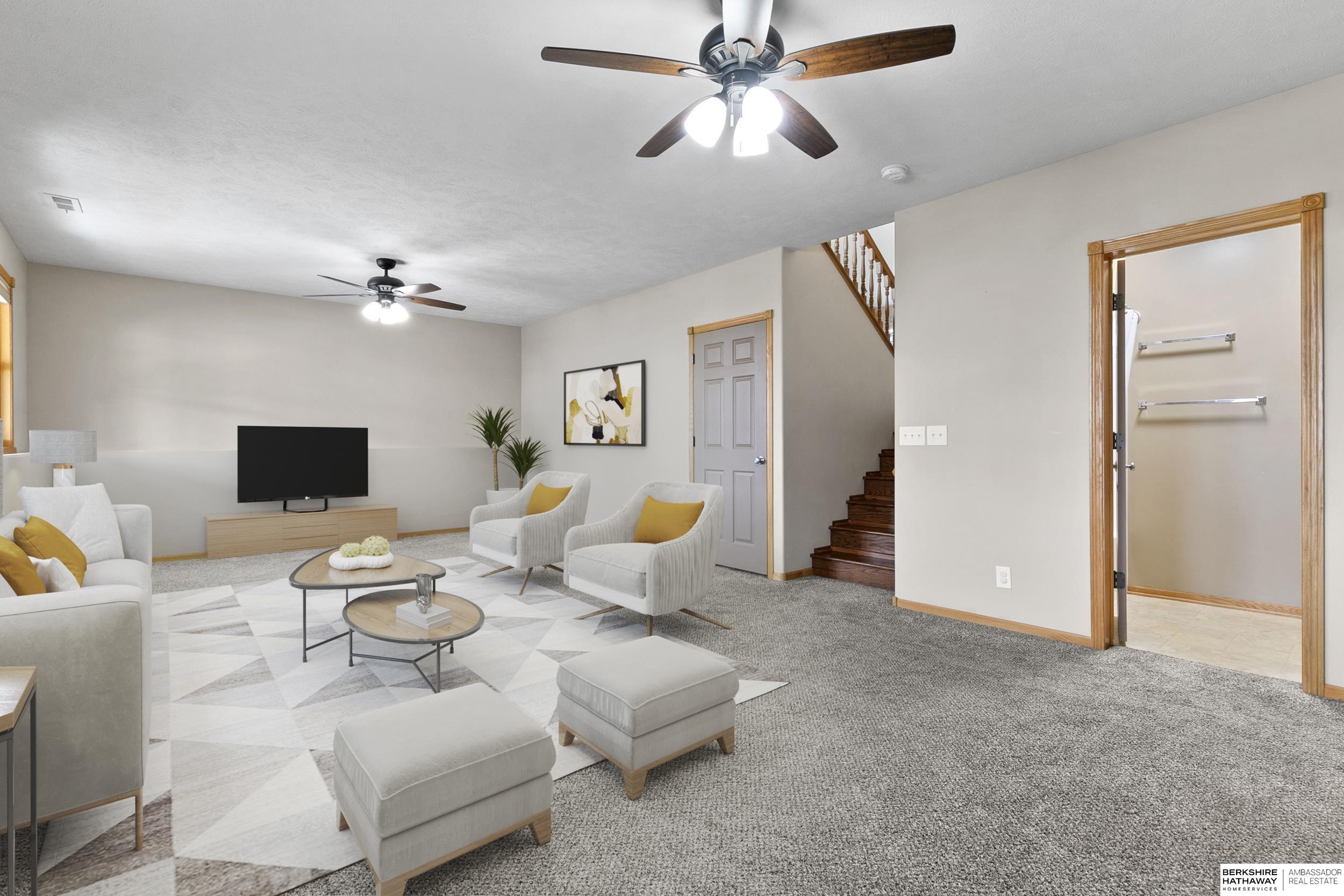 9040 Berg Drive, Lincoln, NE, 68505