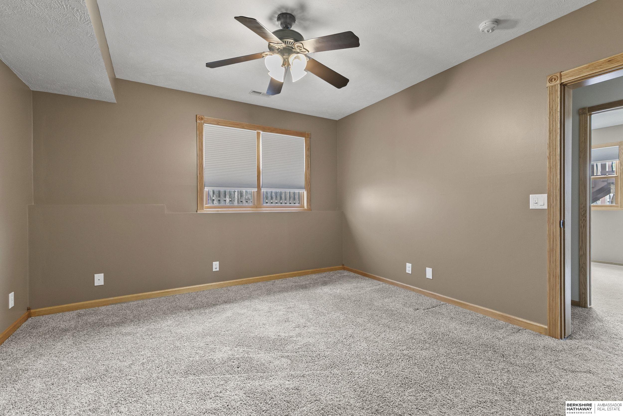 9040 Berg Drive, Lincoln, NE, 68505