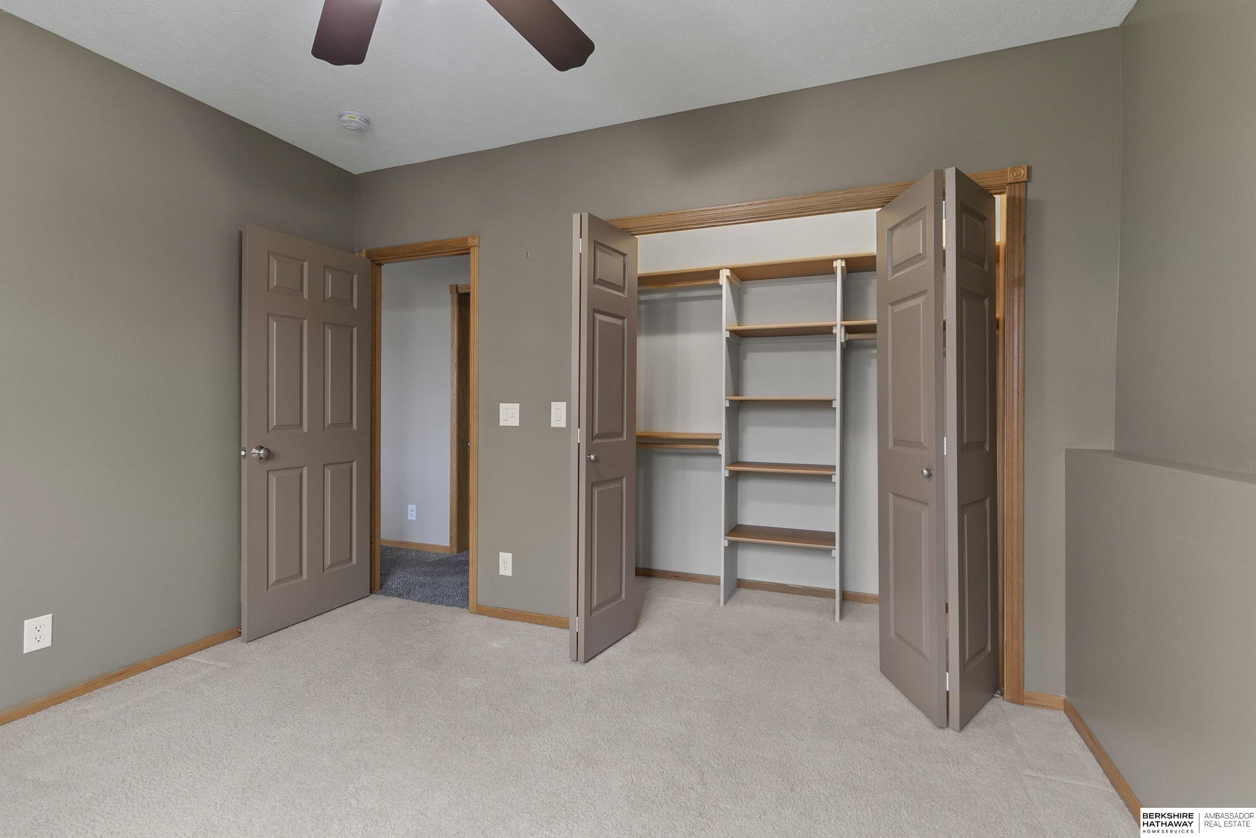 9040 Berg Drive, Lincoln, NE, 68505