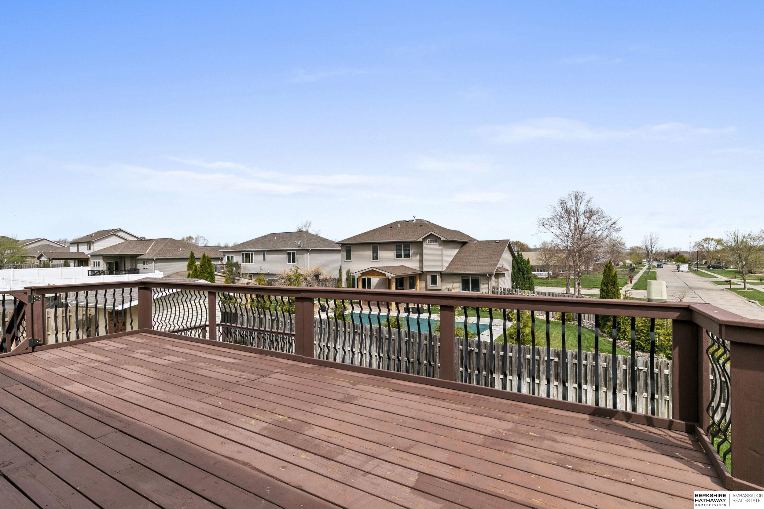 9040 Berg Drive, Lincoln, NE, 68505