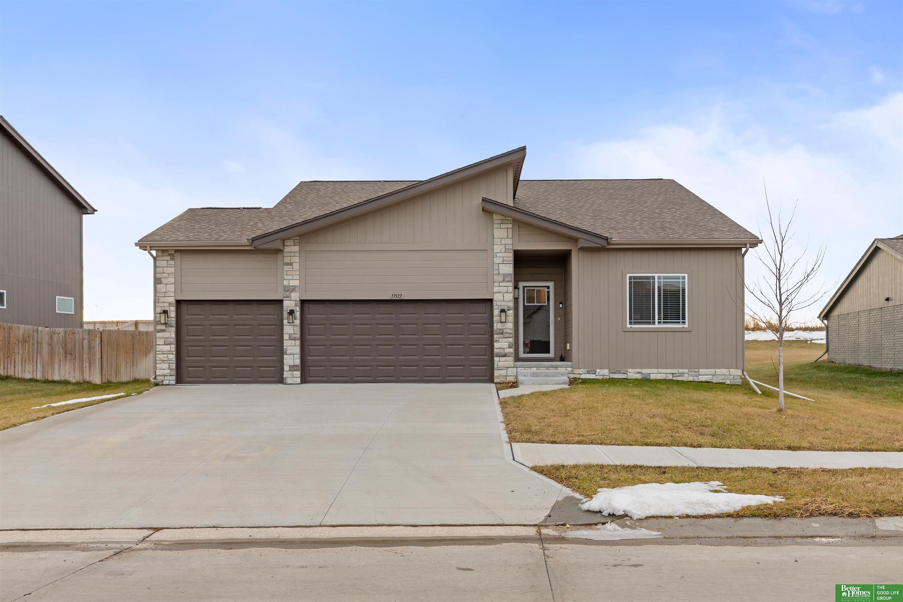 12914 65th Street, Papillion, NE, 68133