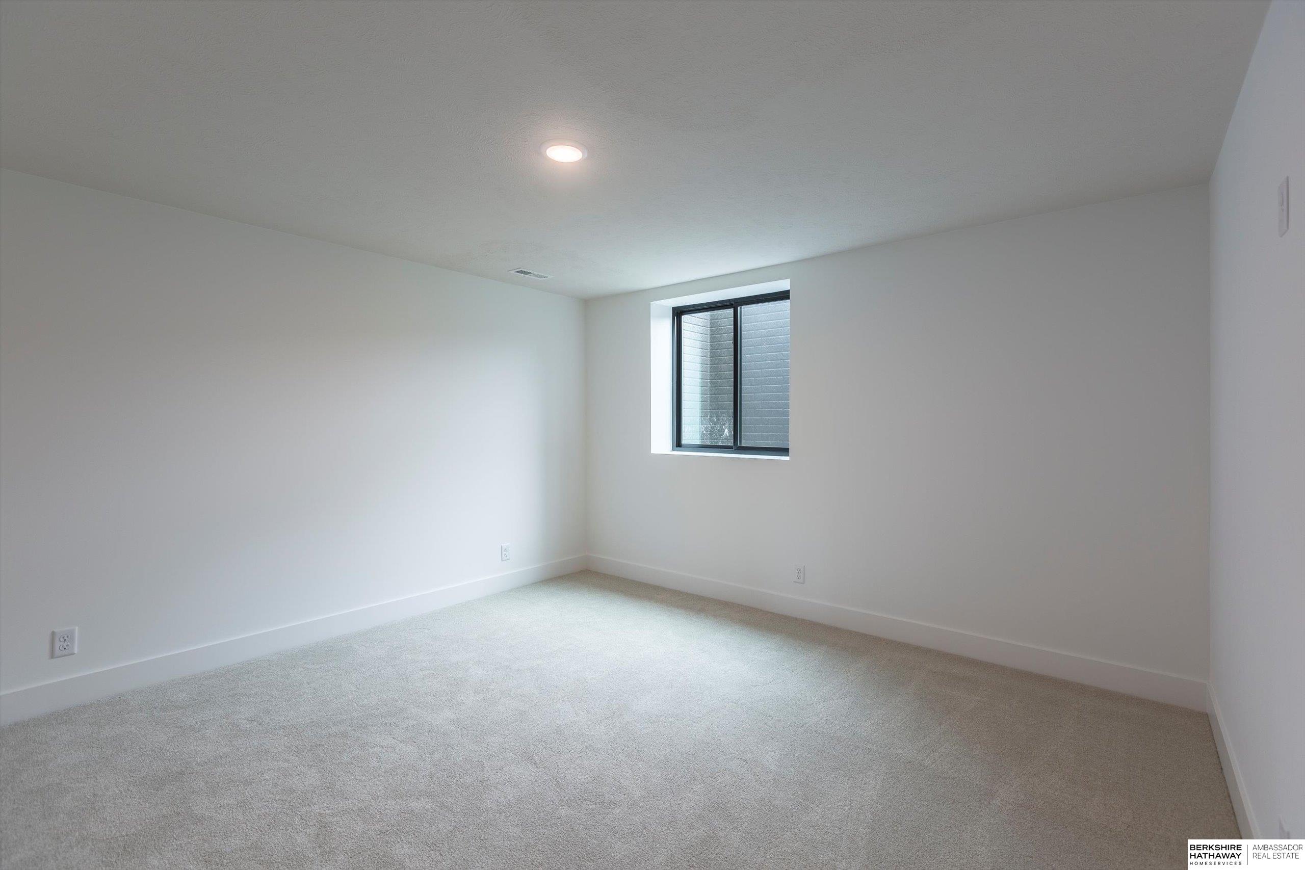 4505 N 213th Street, Omaha, NE, 68022