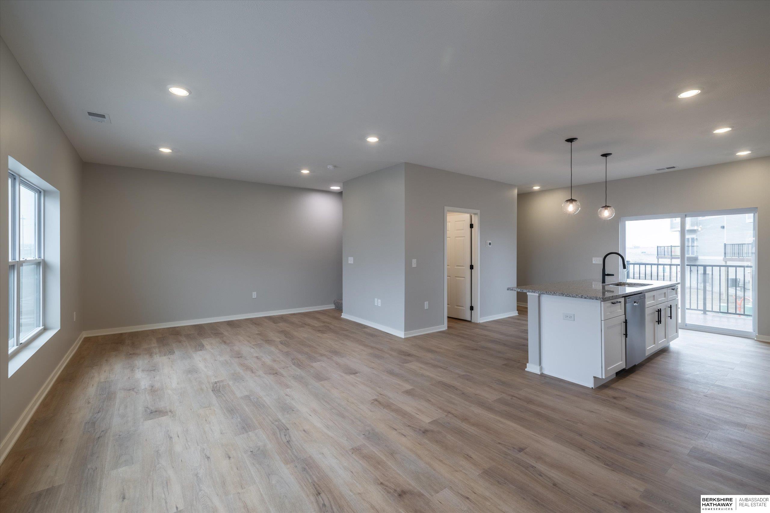 5407 208 Court, Elkhorn, NE, 68022