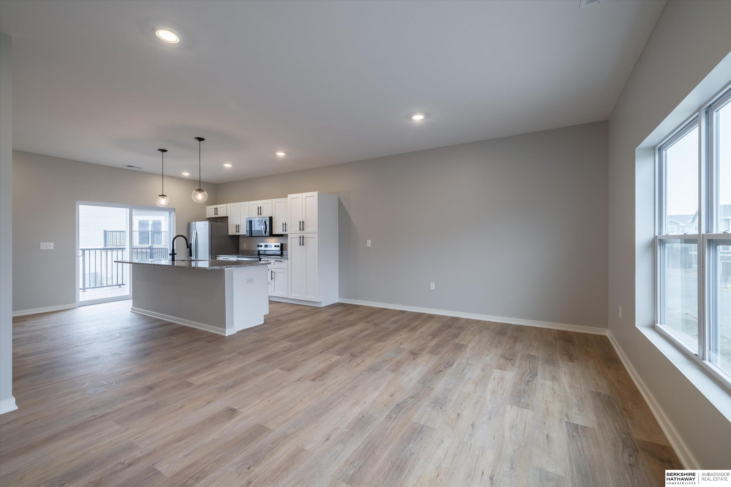 5407 208 Court, Elkhorn, NE, 68022